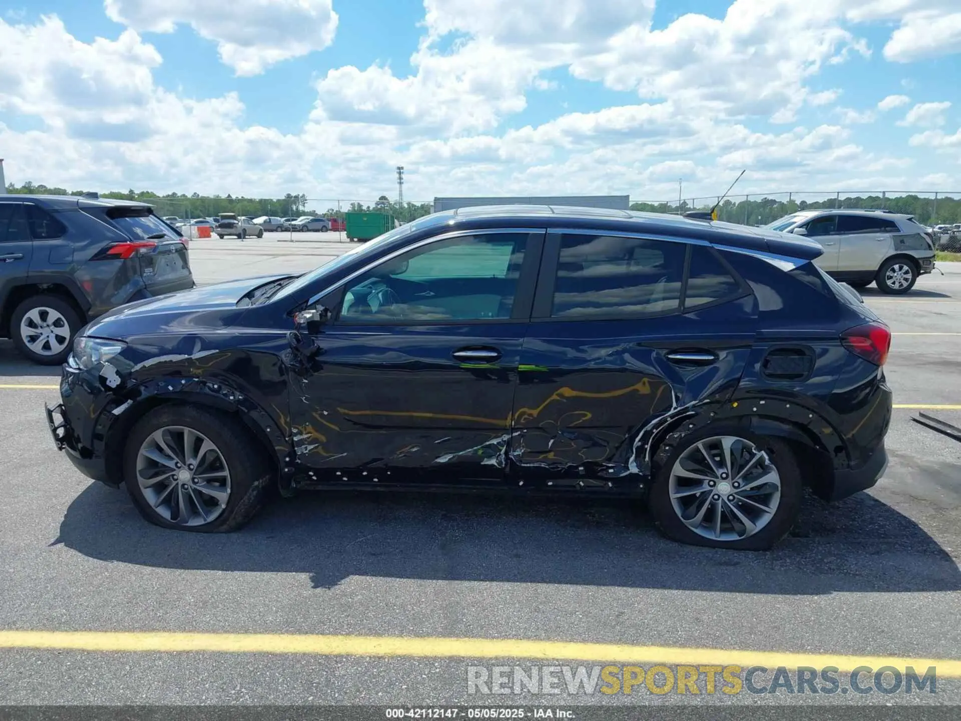 14 fotografías del automóvil dañado KL4MMBS27LB089343 BUICK ENCORE GX 2020
