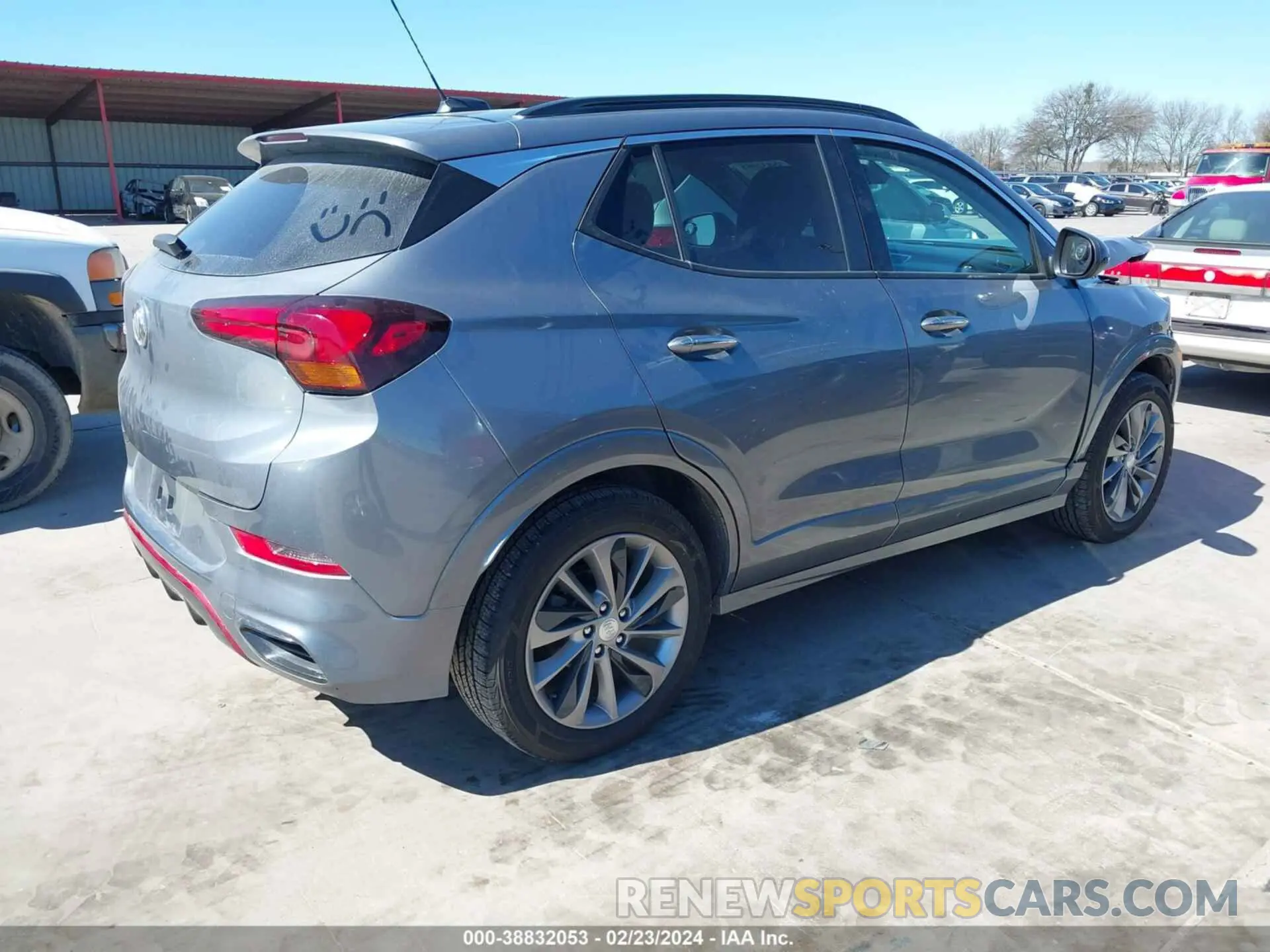4 fotografías del automóvil dañado KL4MMBS29LB107096 BUICK ENCORE GX 2020