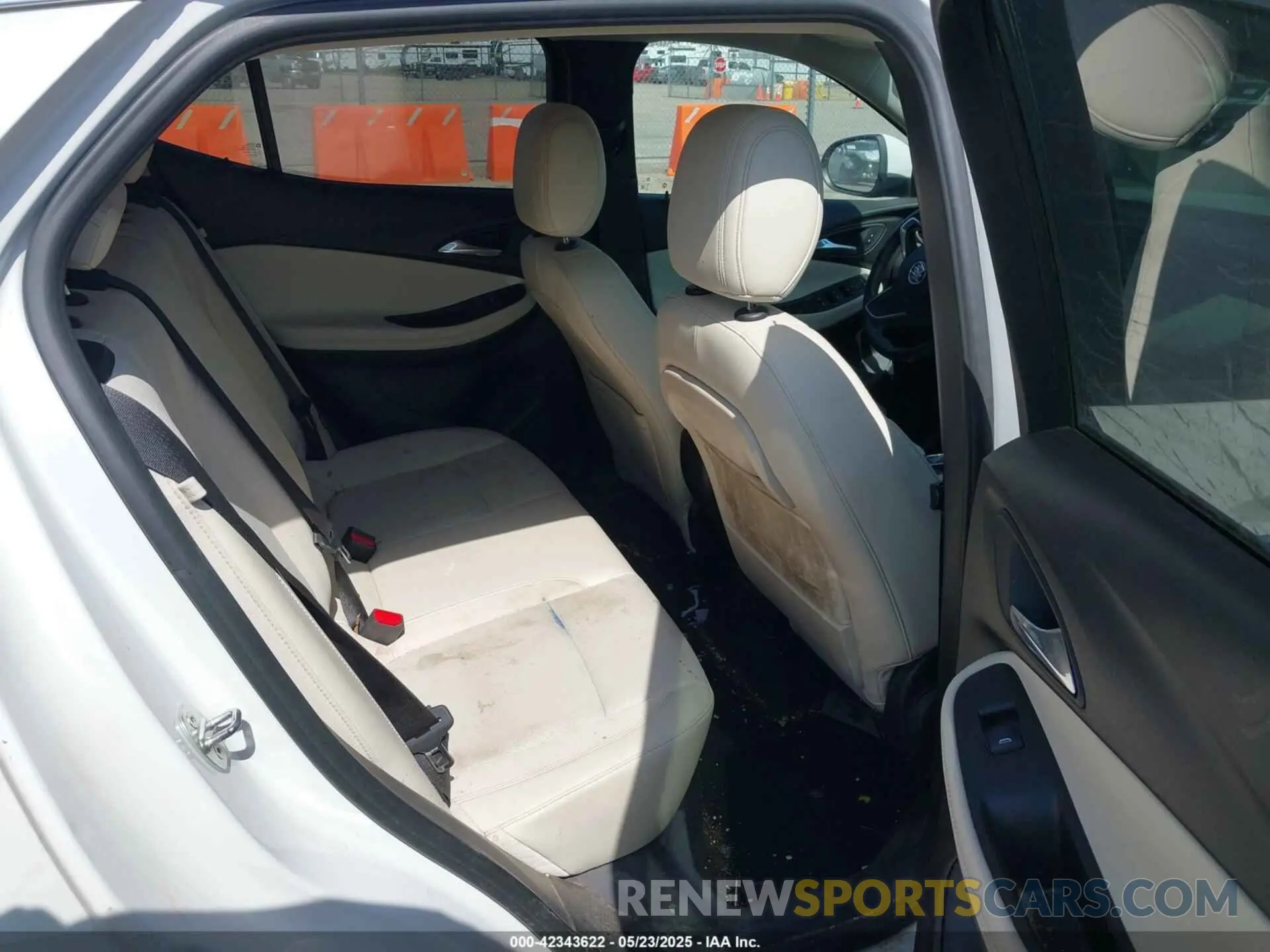 8 fotografías del automóvil dañado KL4MMBS2XLB102781 BUICK ENCORE GX 2020