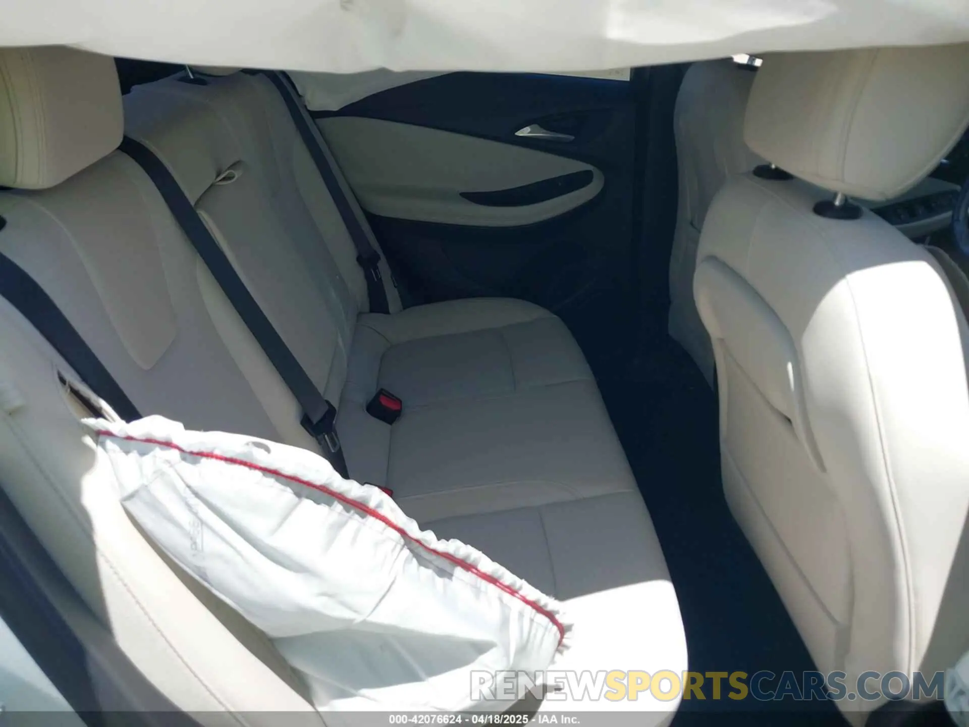 8 fotografías del automóvil dañado KL4MMDS23LB117991 BUICK ENCORE GX 2020