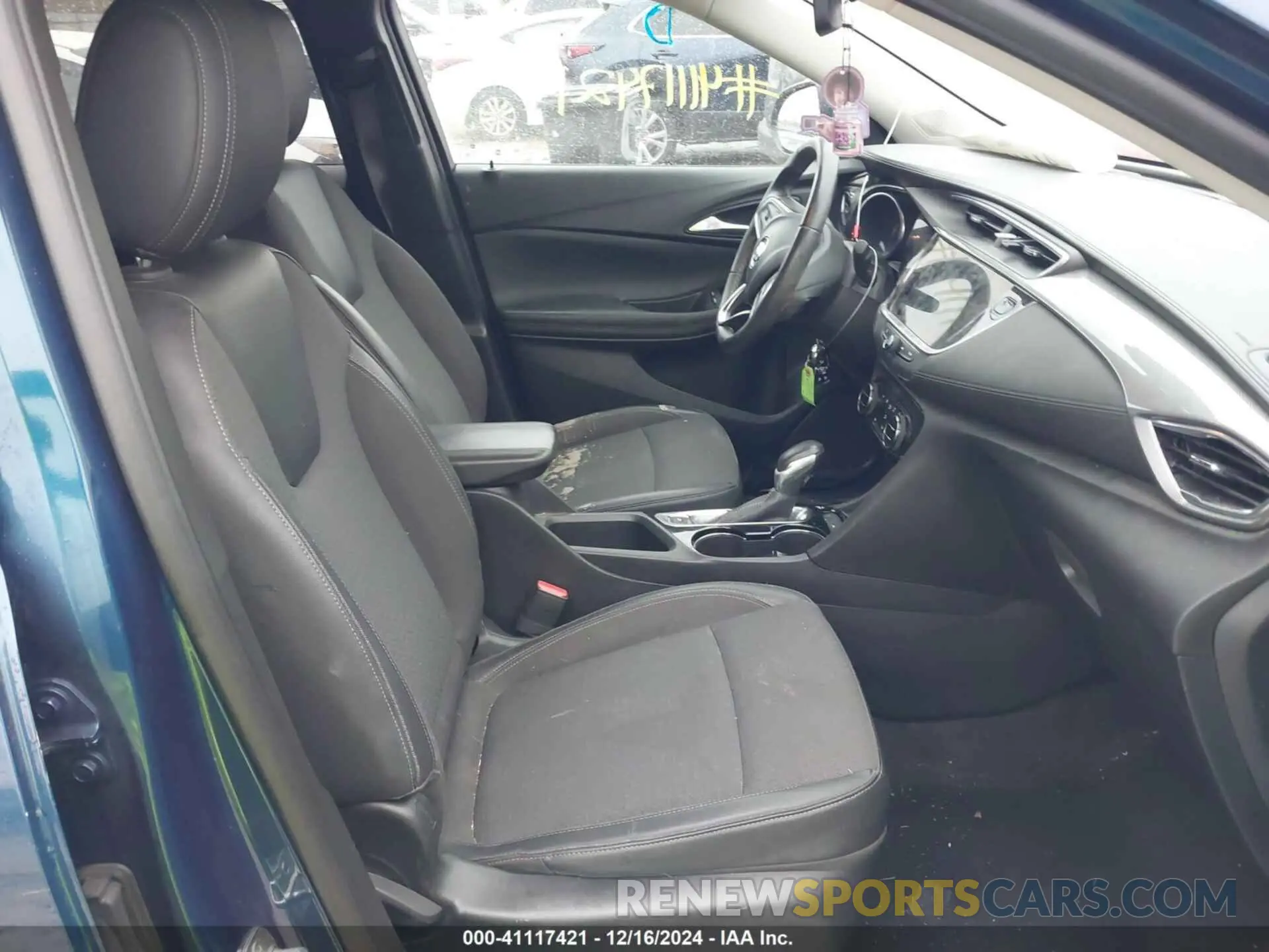 5 fotografías del automóvil dañado KL4MMDS25LB126188 BUICK ENCORE GX 2020