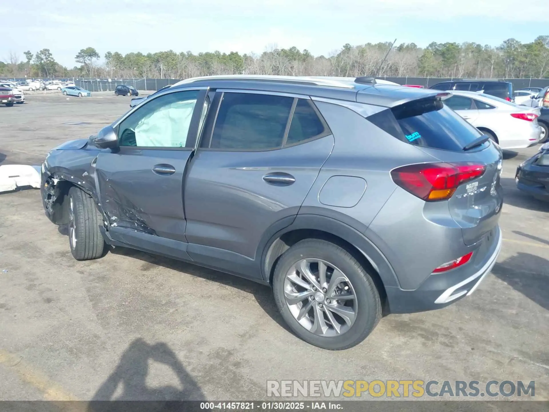 3 fotografías del automóvil dañado KL4MMDS26LB074411 BUICK ENCORE GX 2020