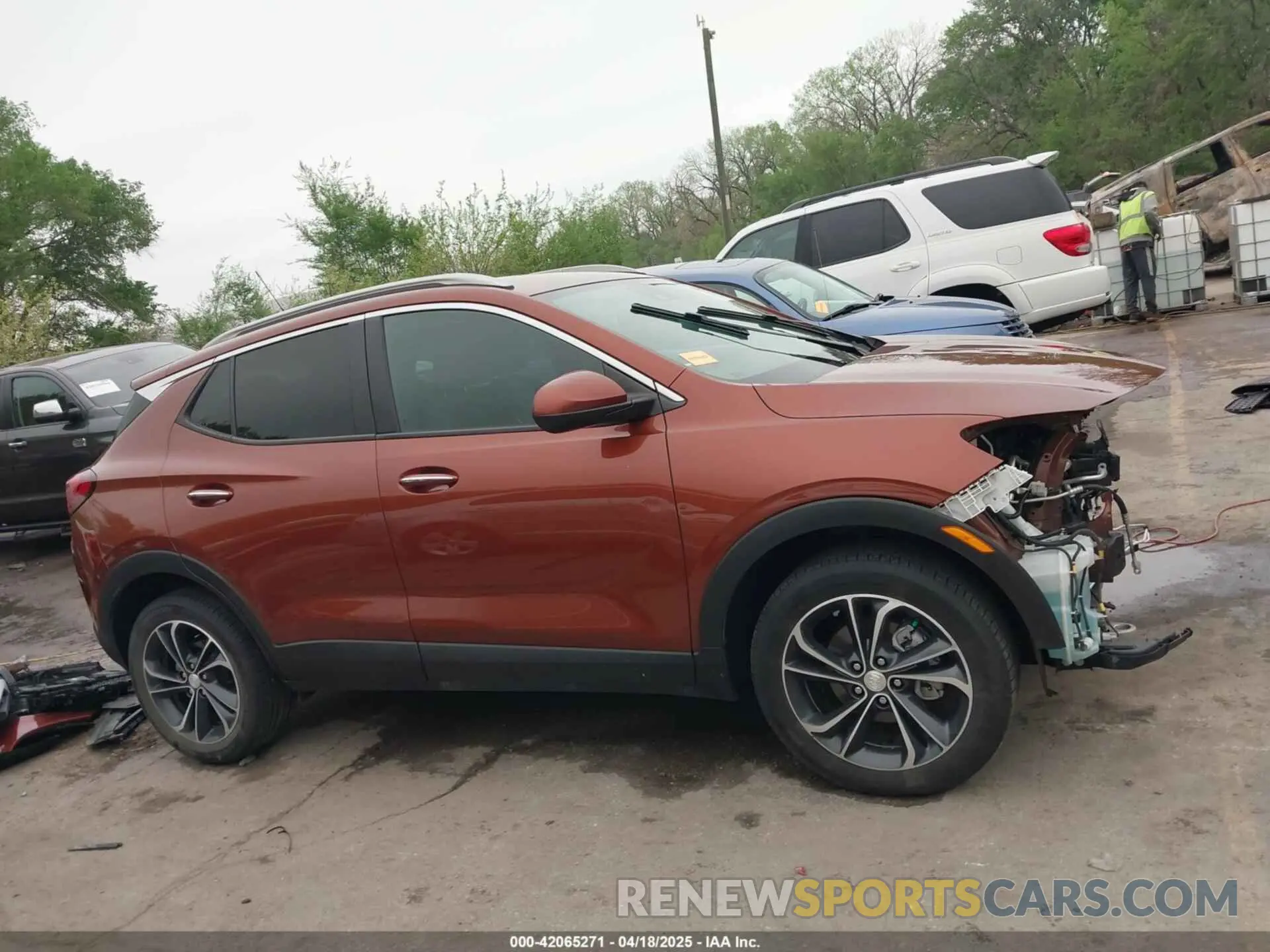 14 fotografías del automóvil dañado KL4MMDS26LB125003 BUICK ENCORE GX 2020