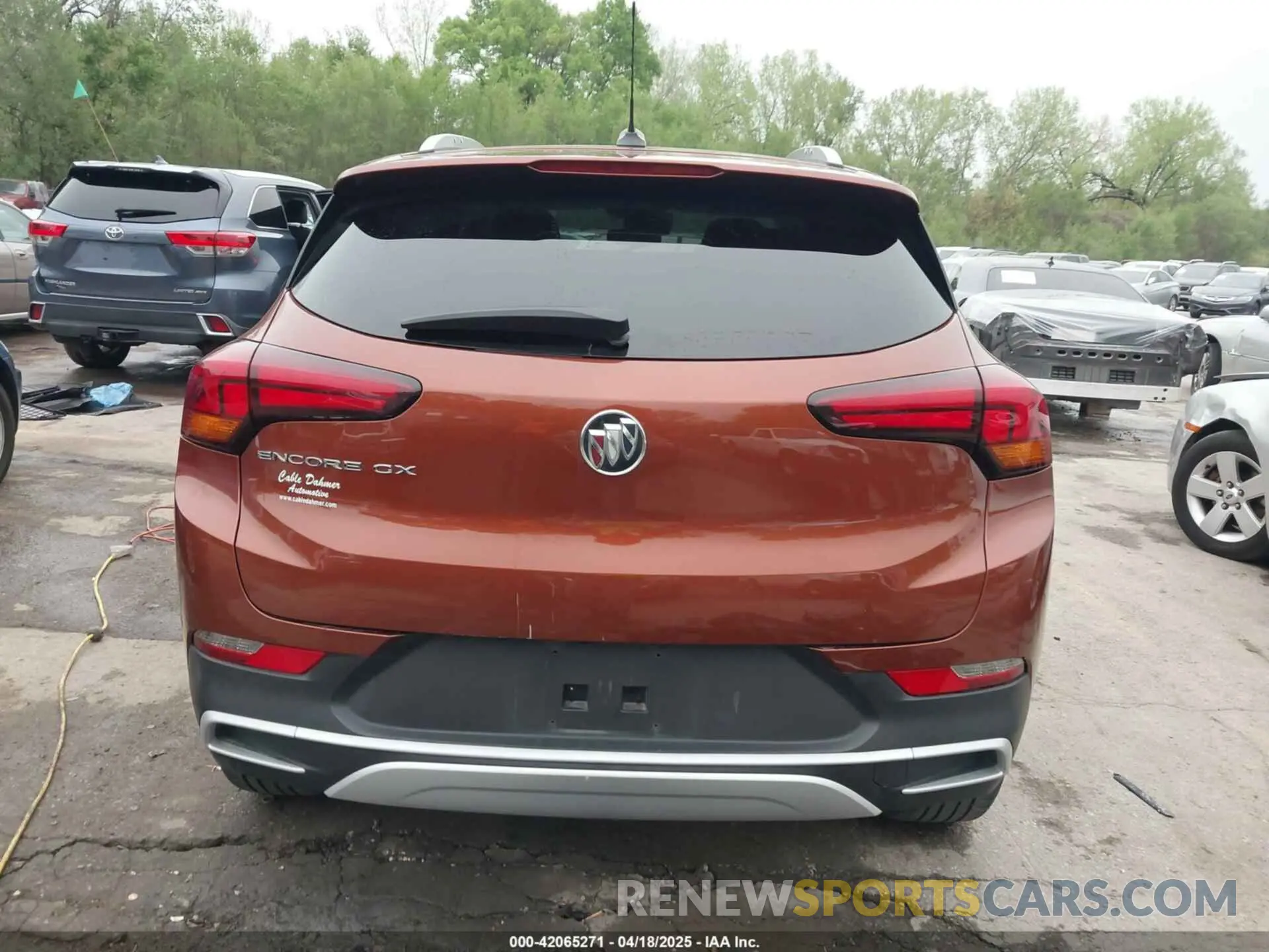 17 fotografías del automóvil dañado KL4MMDS26LB125003 BUICK ENCORE GX 2020