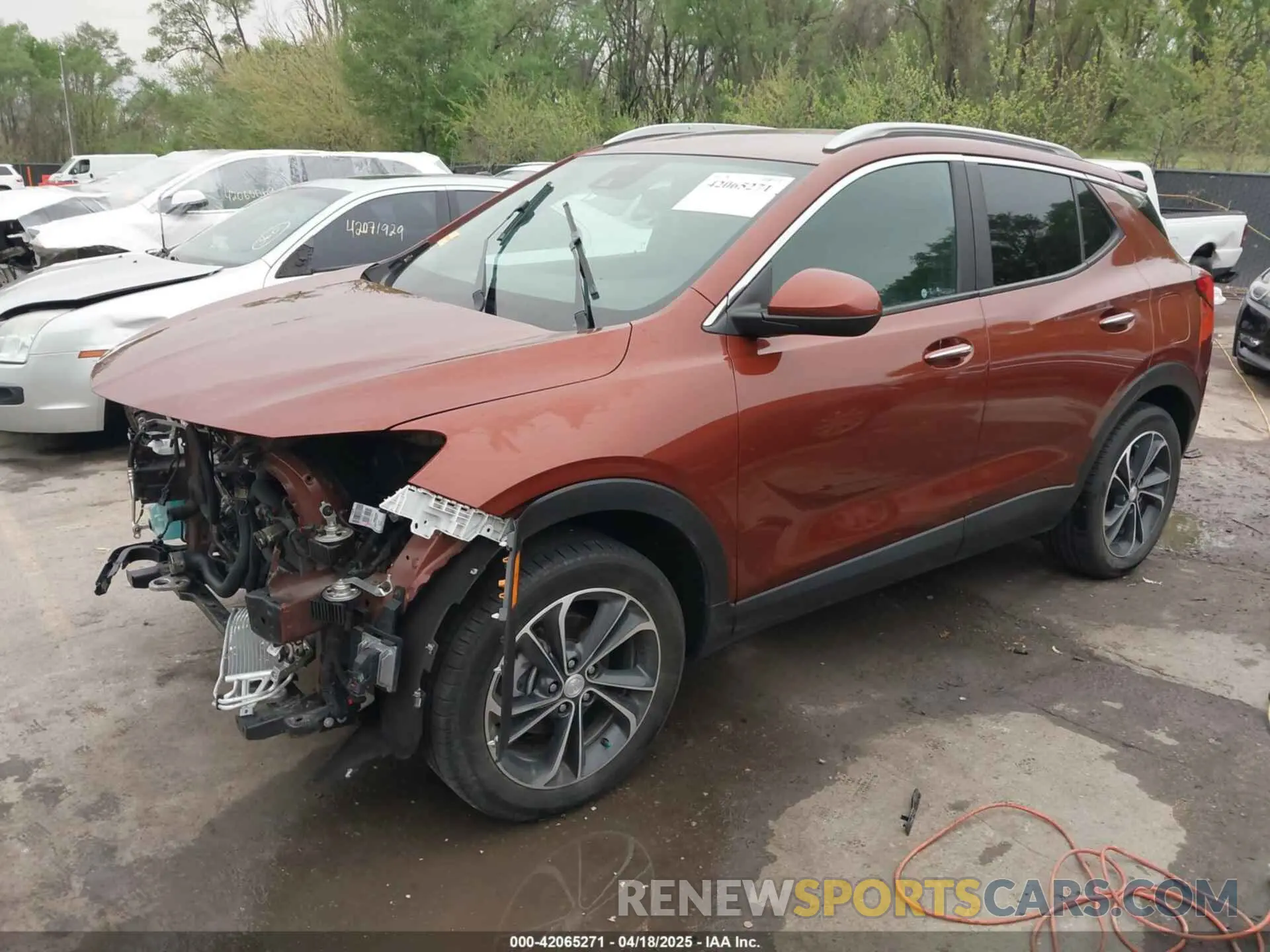 2 fotografías del automóvil dañado KL4MMDS26LB125003 BUICK ENCORE GX 2020