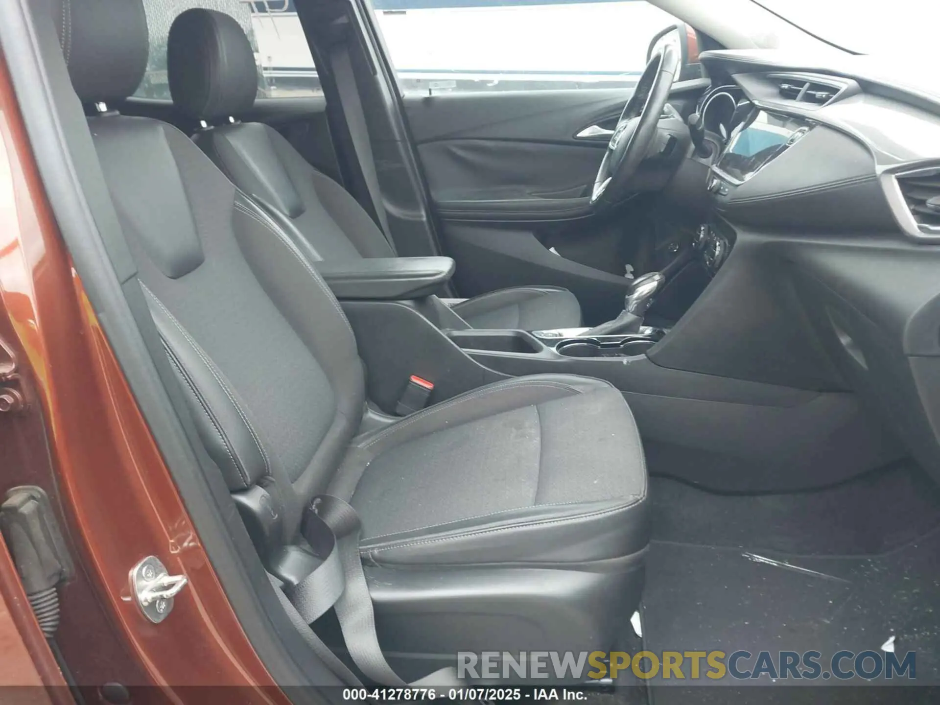 5 fotografías del automóvil dañado KL4MMDSL3LB113318 BUICK ENCORE GX 2020