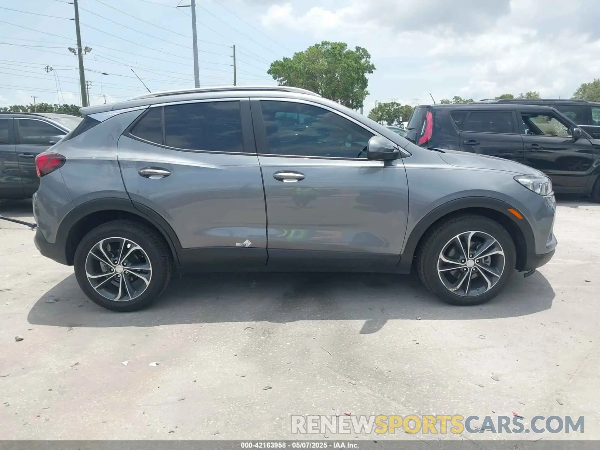 14 fotografías del automóvil dañado KL4MMDSL4LB107611 BUICK ENCORE GX 2020