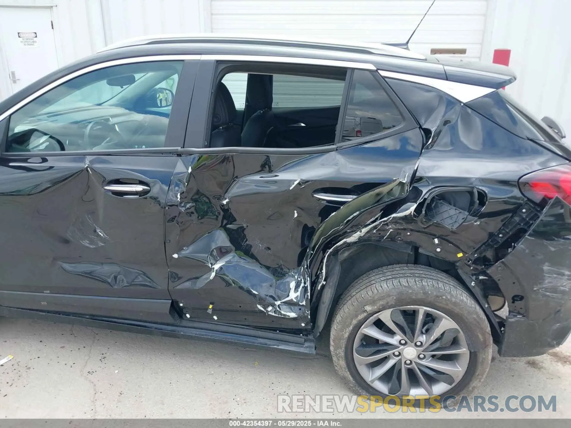 6 fotografías del automóvil dañado KL4MMDSL5LB125518 BUICK ENCORE GX 2020