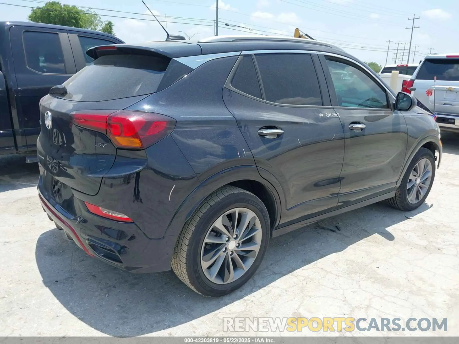 4 fotografías del automóvil dañado KL4MMDSL7LB126928 BUICK ENCORE GX 2020