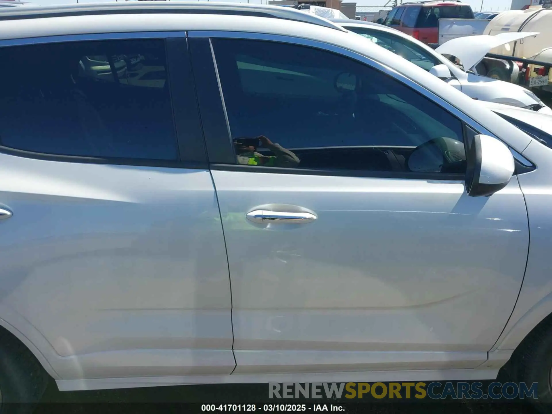 14 fotografías del automóvil dañado KL4MMDSLXLB106138 BUICK ENCORE GX 2020
