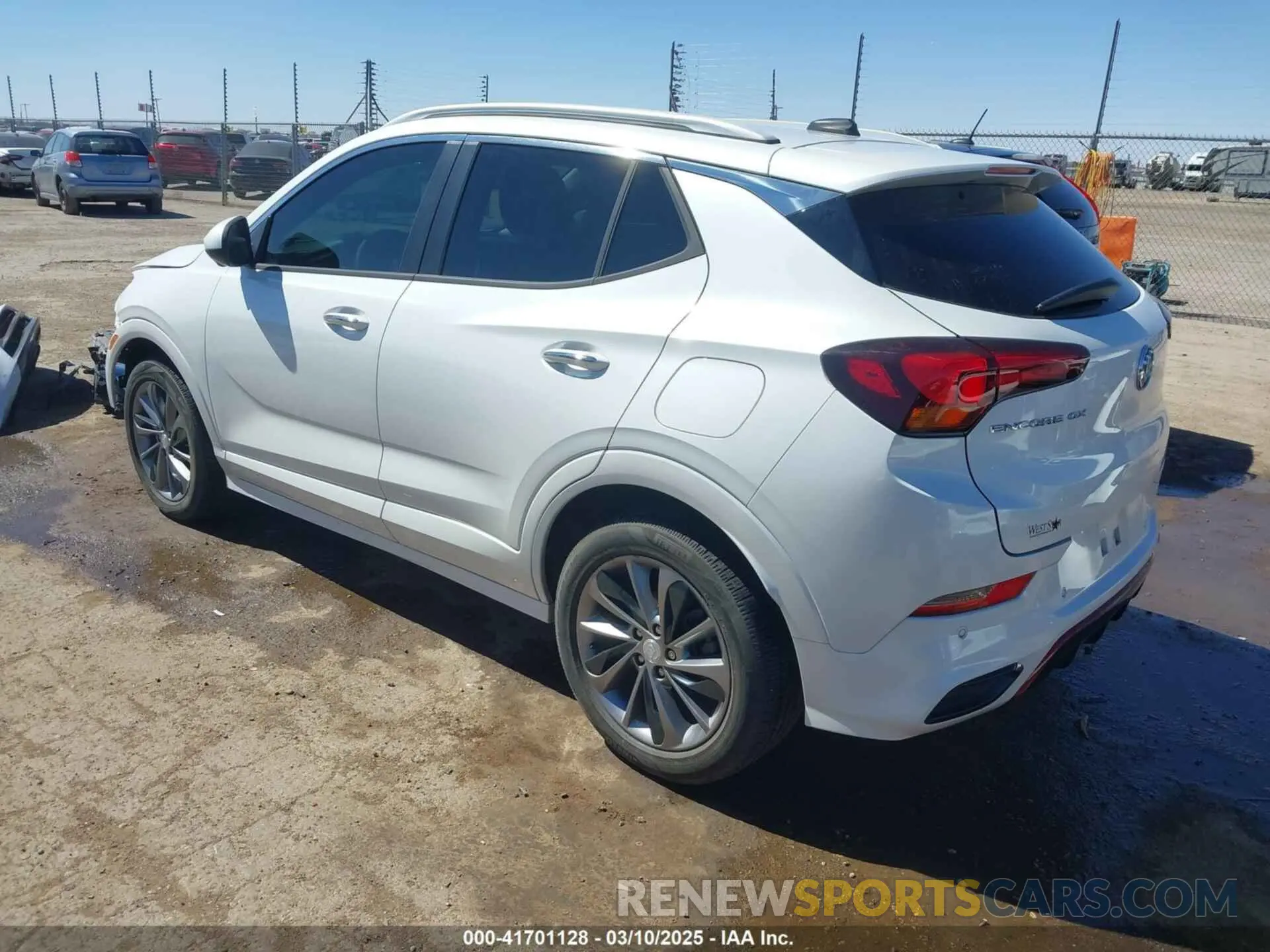 3 fotografías del automóvil dañado KL4MMDSLXLB106138 BUICK ENCORE GX 2020