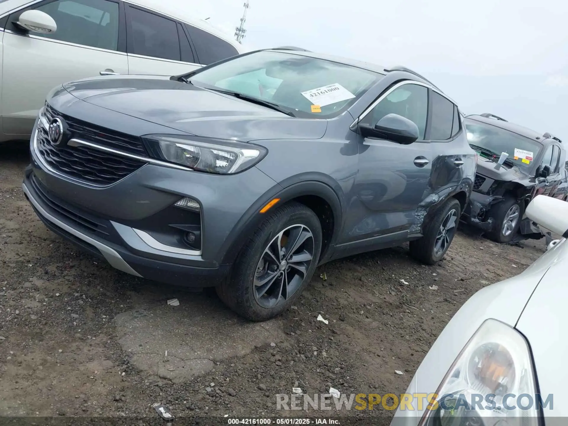 2 fotografías del automóvil dañado KL4MMDSLXLB106348 BUICK ENCORE GX 2020