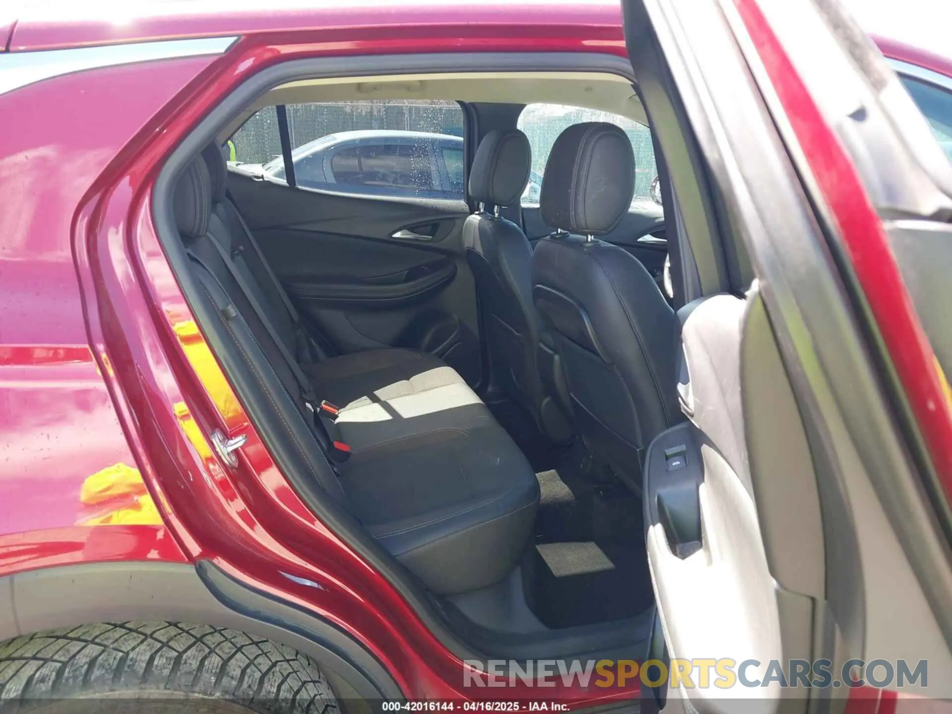 8 fotografías del automóvil dañado KL4MMESL5LB121023 BUICK ENCORE GX 2020