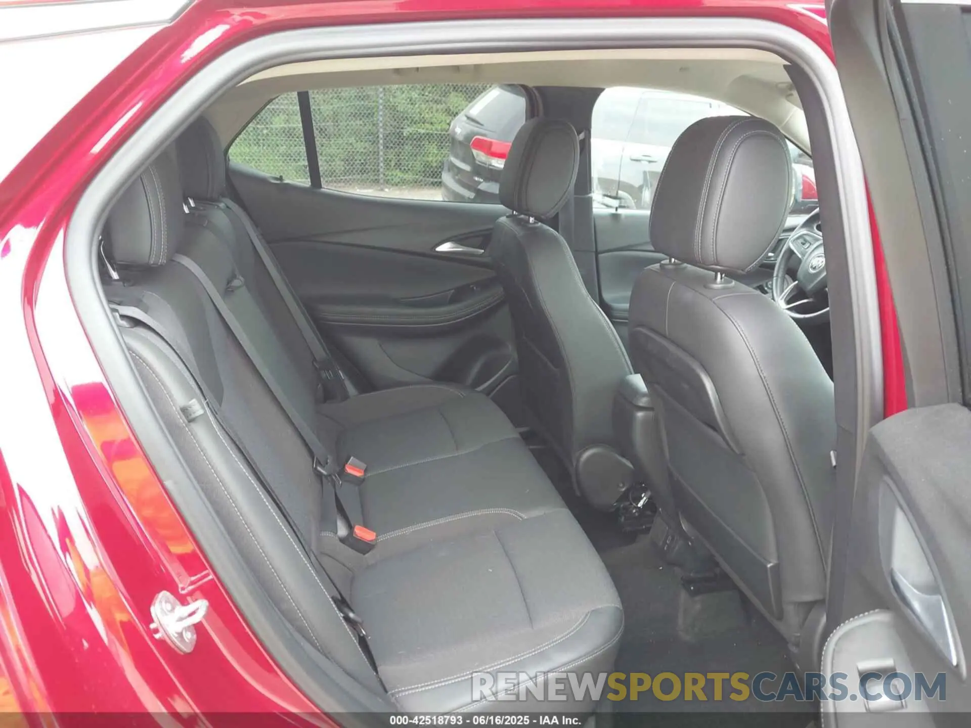 8 fotografías del automóvil dañado KL4MMESL7LB099963 BUICK ENCORE GX 2020