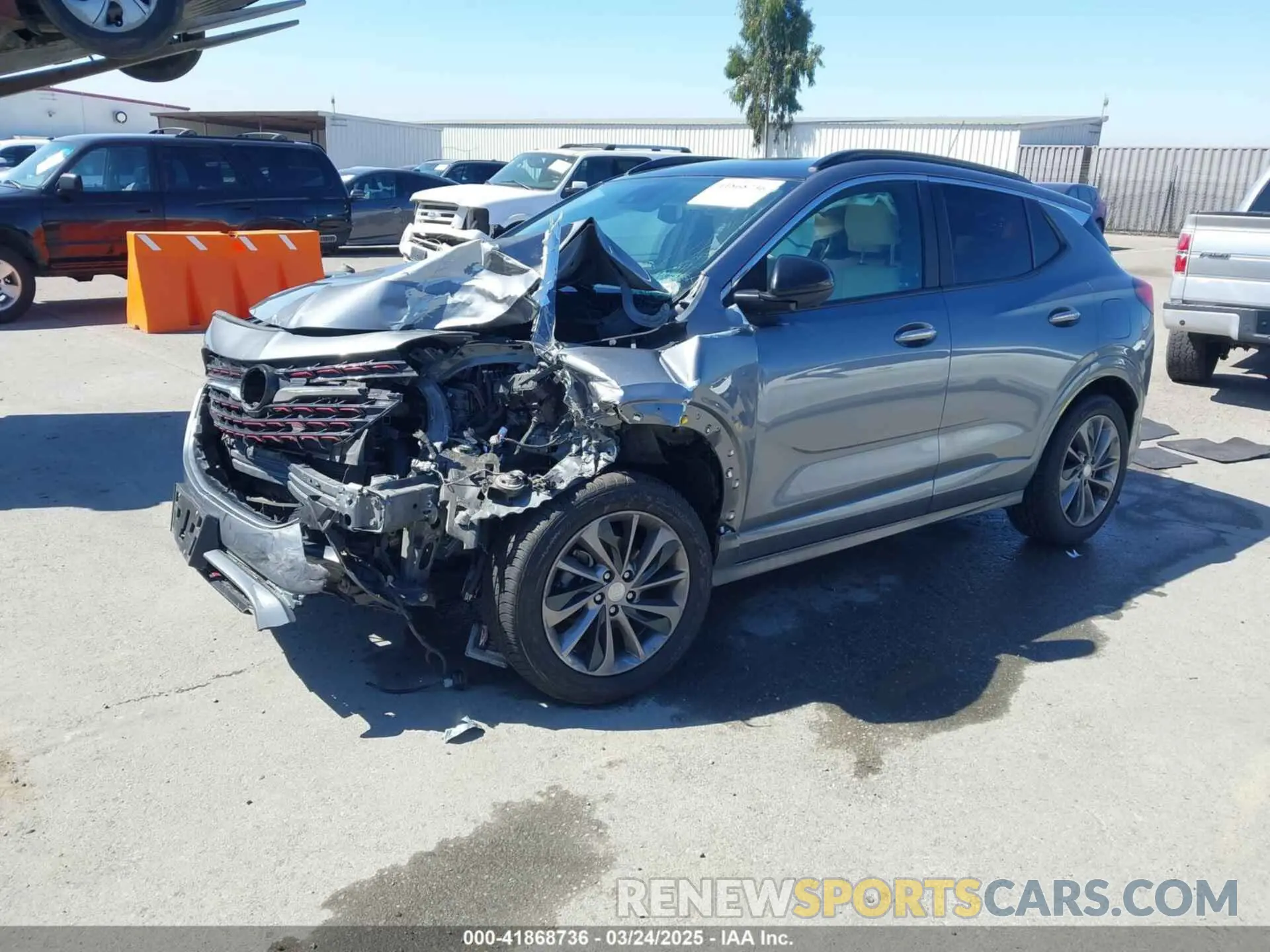 2 fotografías del automóvil dañado KL4MMESL7LB121301 BUICK ENCORE GX 2020