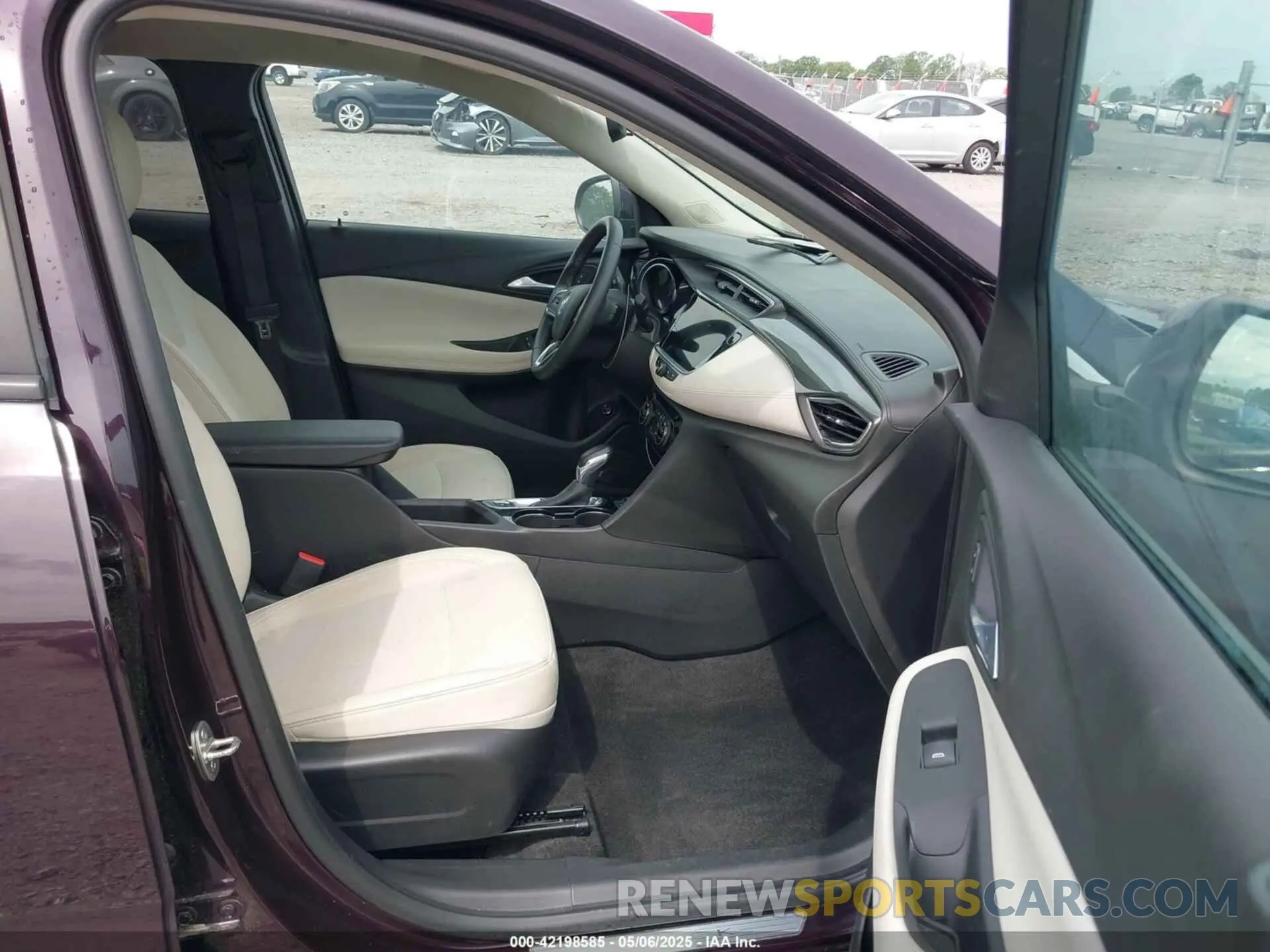 5 fotografías del automóvil dañado KL4MMESL8LB103664 BUICK ENCORE GX 2020