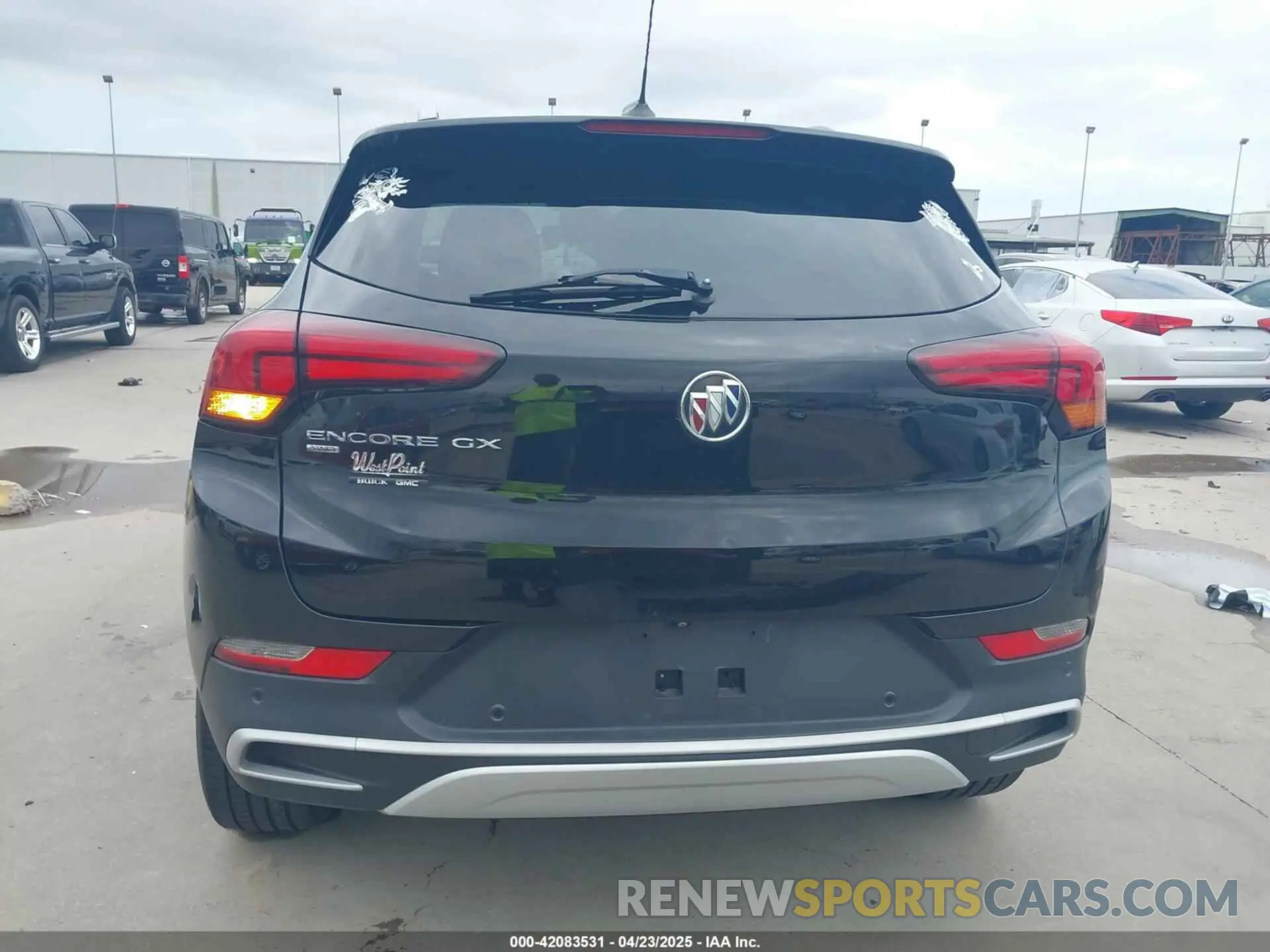 16 fotografías del automóvil dañado KL4MMESLXLB114634 BUICK ENCORE GX 2020