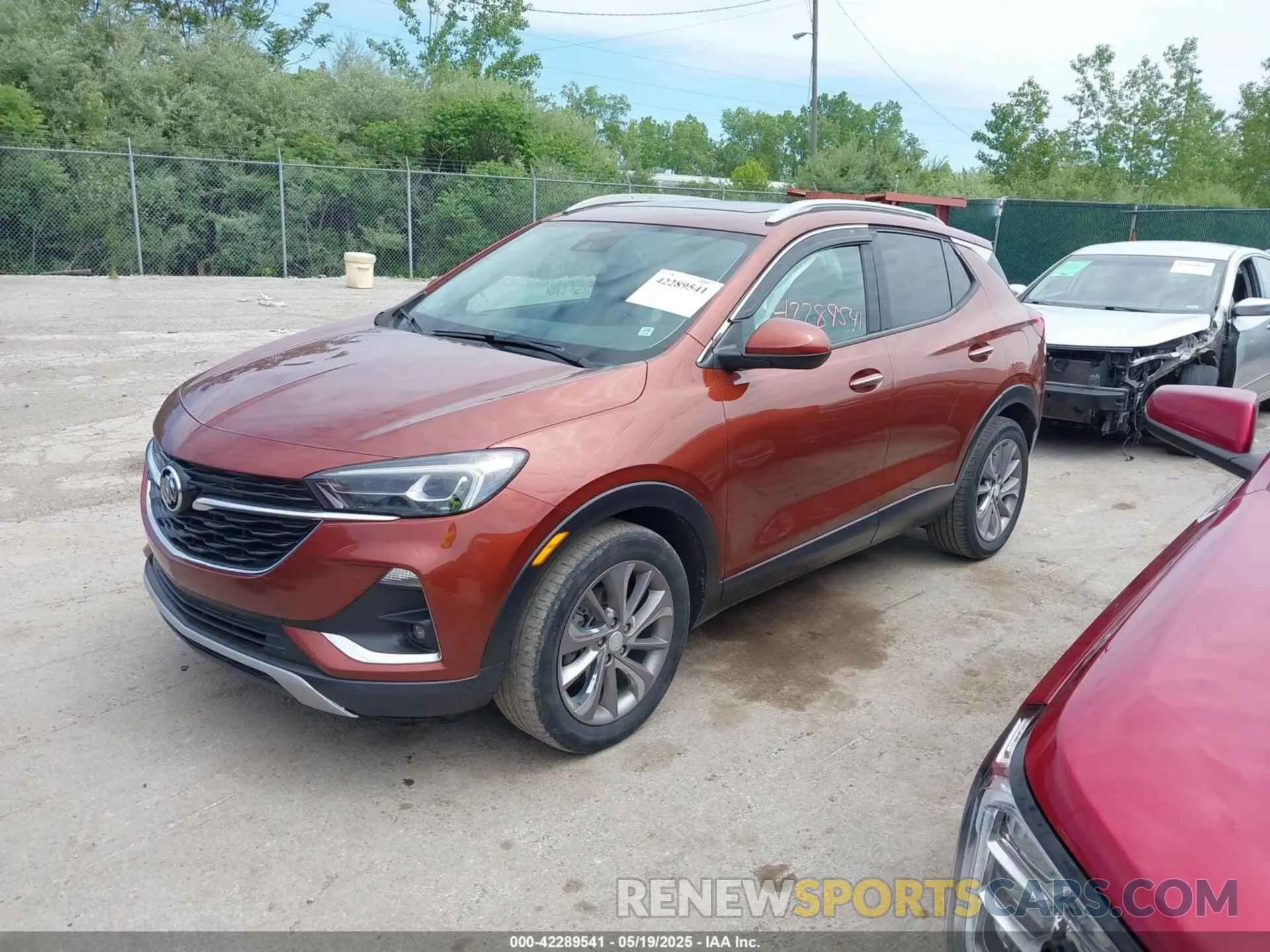 2 fotografías del automóvil dañado KL4MMFSL0LB134977 BUICK ENCORE GX 2020