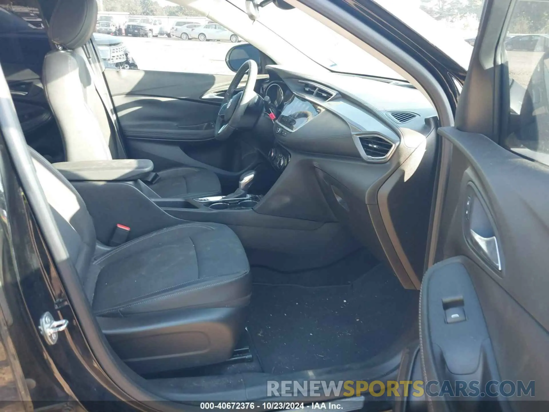 5 fotografías del automóvil dañado KL4MMBS20MB110910 BUICK ENCORE GX 2021
