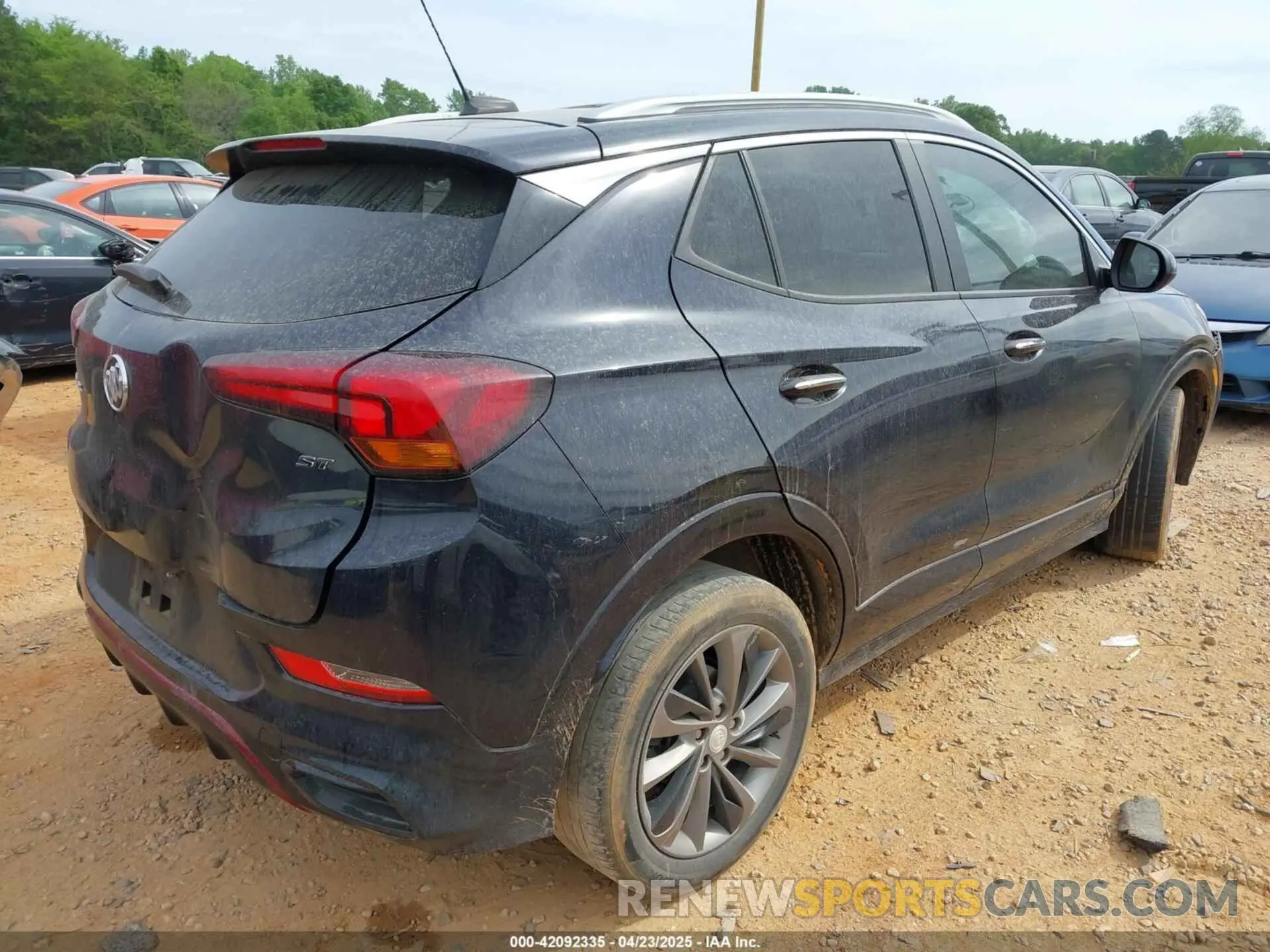 4 fotografías del automóvil dañado KL4MMBS21MB045999 BUICK ENCORE GX 2021