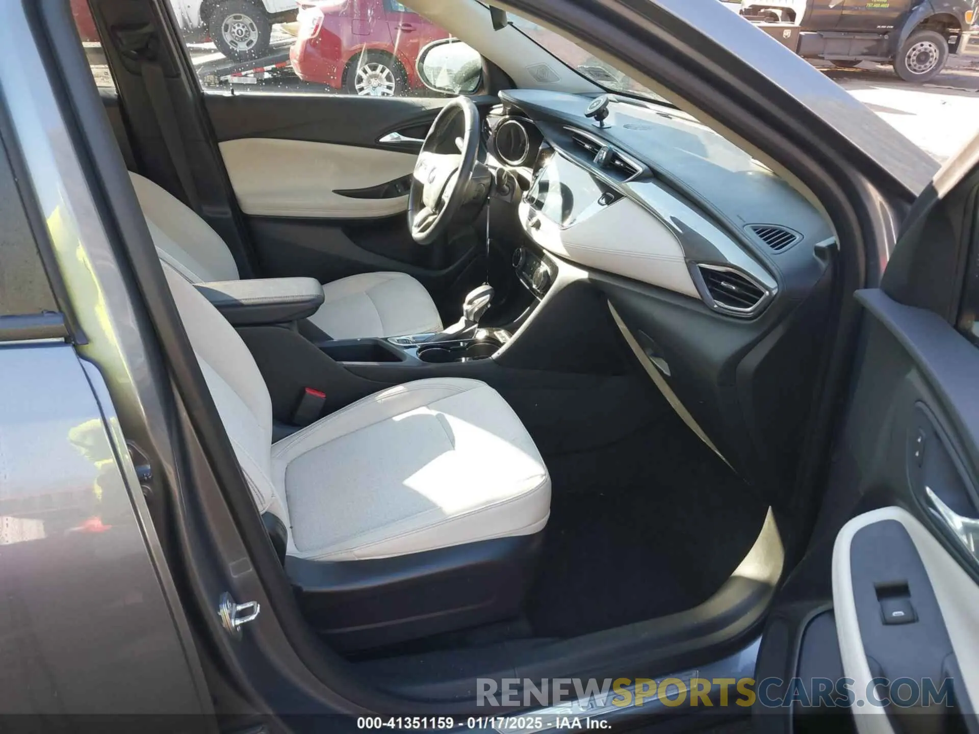 5 fotografías del automóvil dañado KL4MMBS22MB099120 BUICK ENCORE GX 2021