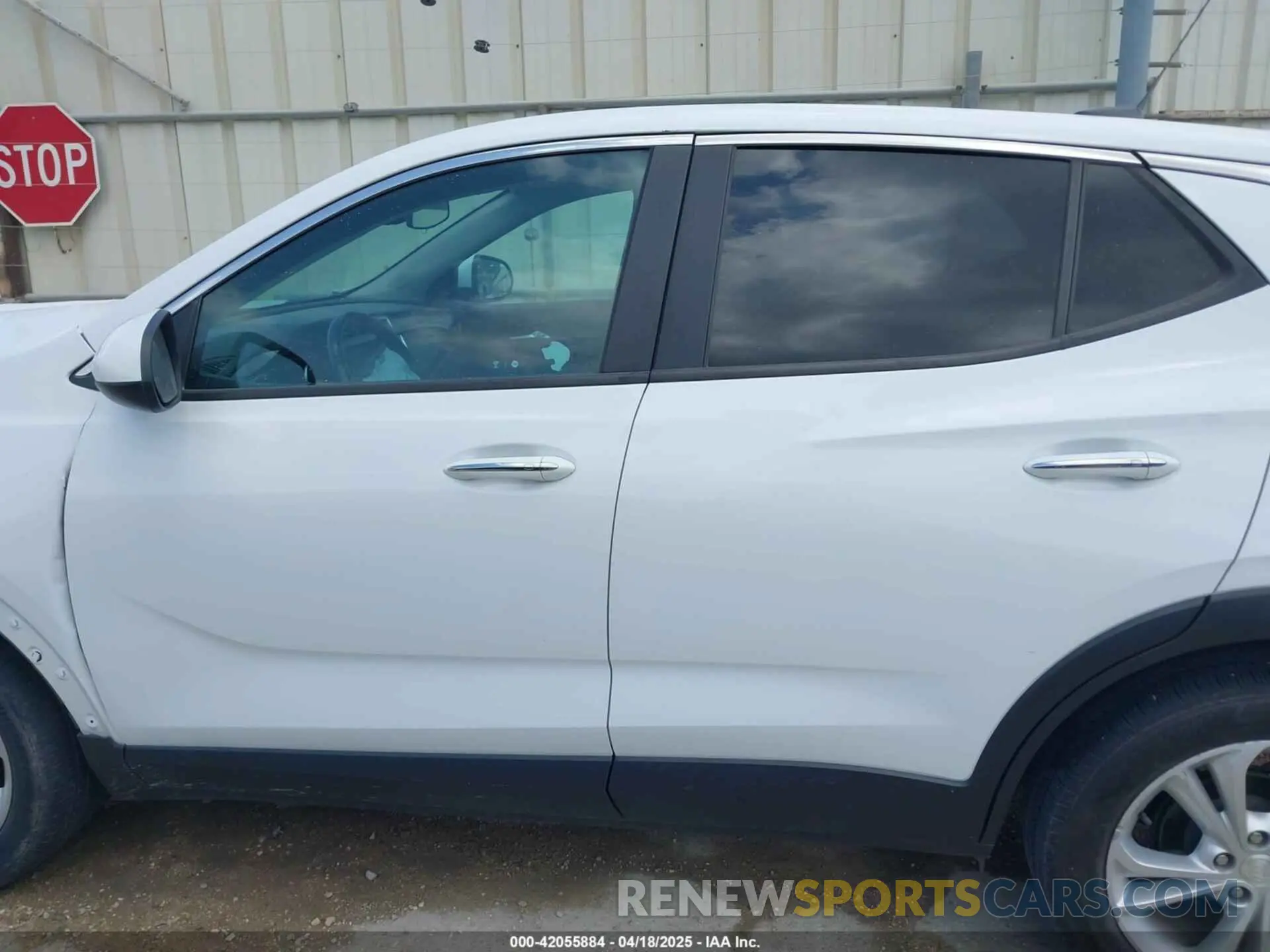 15 fotografías del automóvil dañado KL4MMBS28MB052609 BUICK ENCORE GX 2021