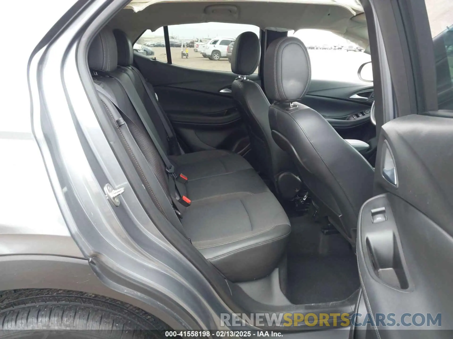 8 fotografías del automóvil dañado KL4MMCSL0MB055423 BUICK ENCORE GX 2021