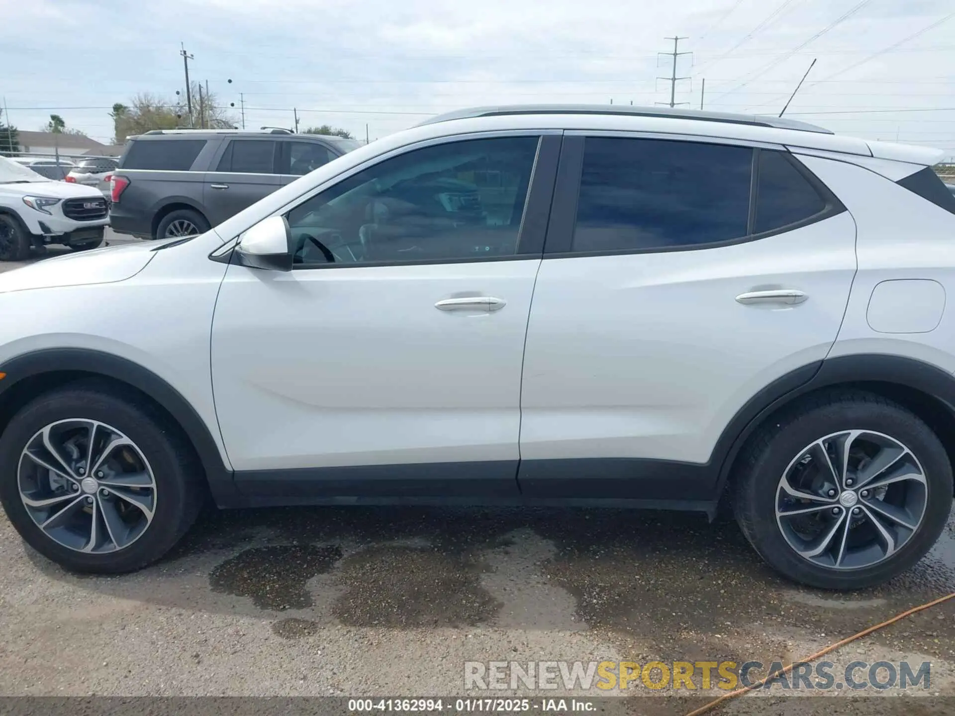 14 fotografías del automóvil dañado KL4MMDS22MB068722 BUICK ENCORE GX 2021