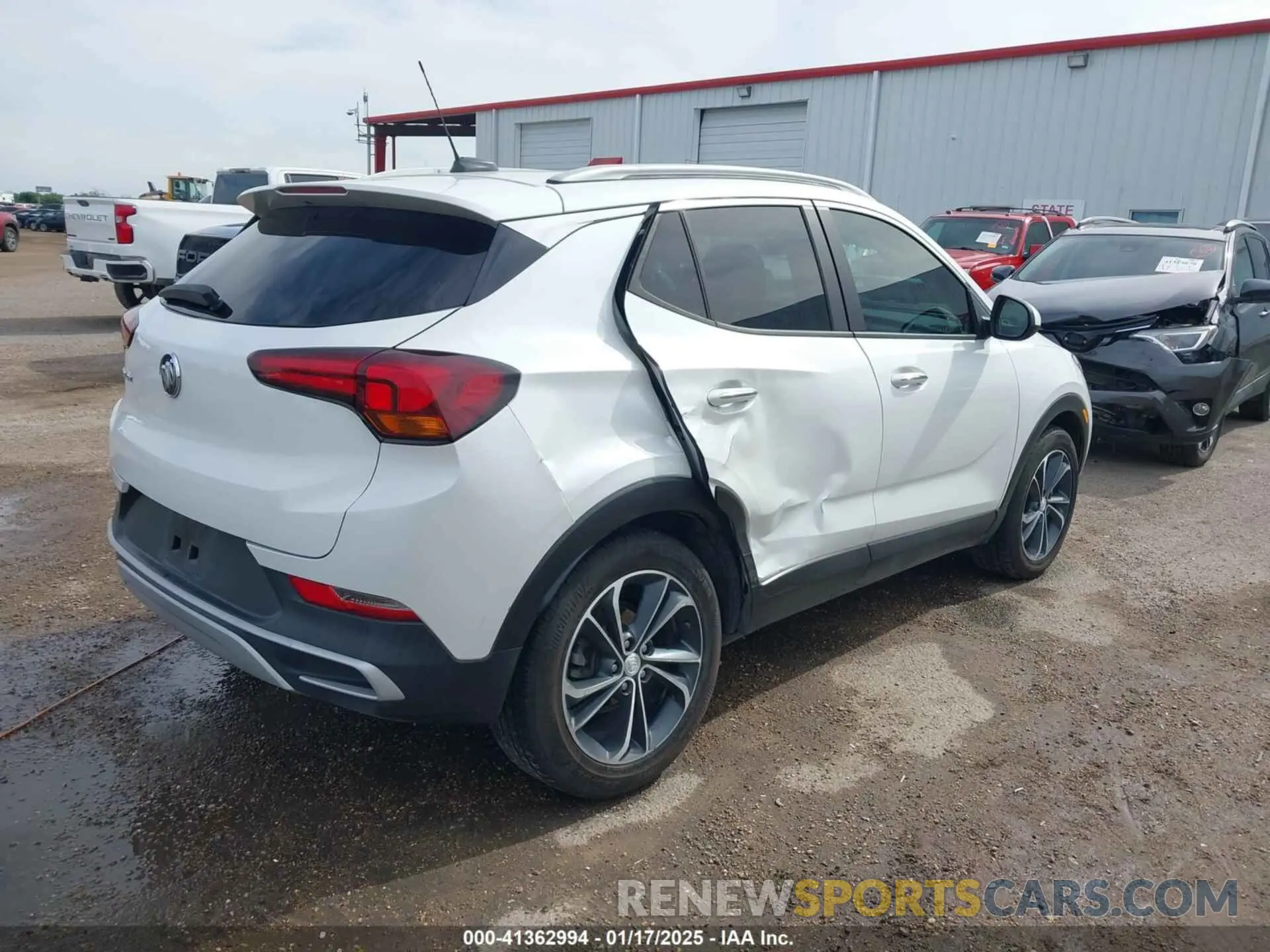 4 fotografías del automóvil dañado KL4MMDS22MB068722 BUICK ENCORE GX 2021