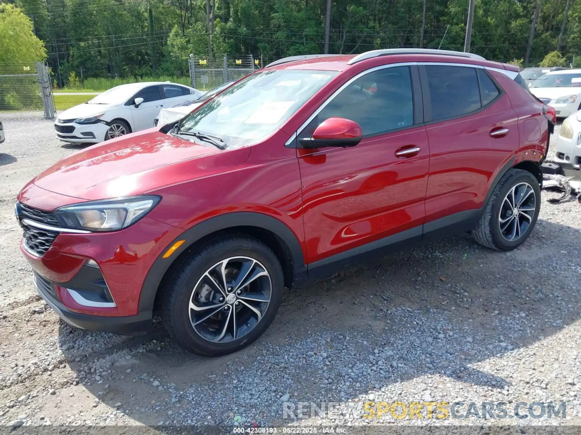 2 fotografías del automóvil dañado KL4MMDS22MB121158 BUICK ENCORE GX 2021