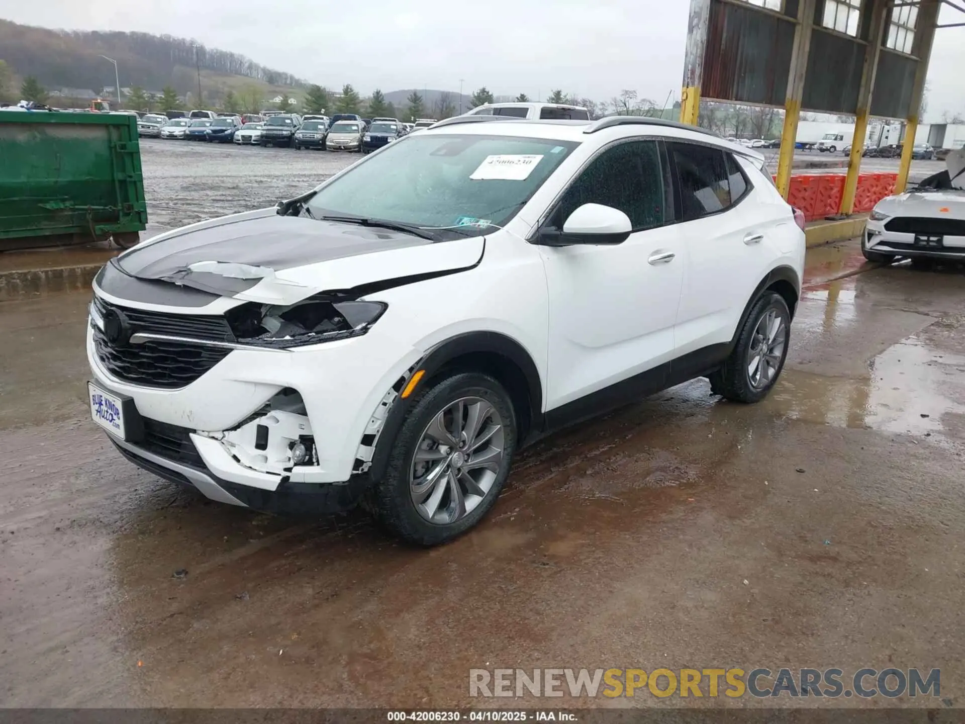2 fotografías del automóvil dañado KL4MMDS2XMB073540 BUICK ENCORE GX 2021