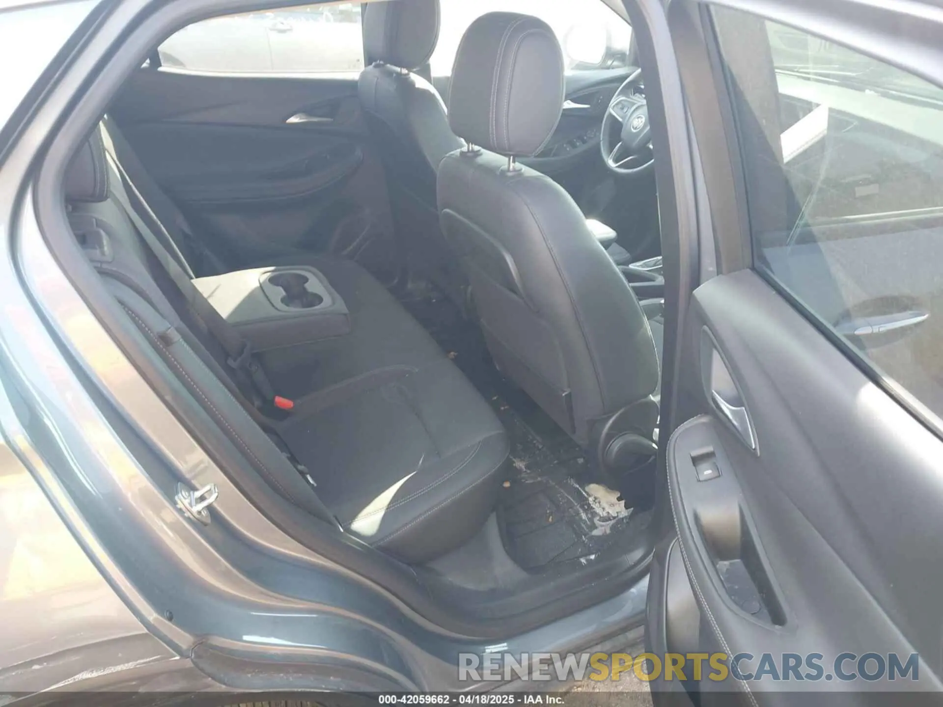 8 fotografías del automóvil dañado KL4MMDS2XMB093626 BUICK ENCORE GX 2021