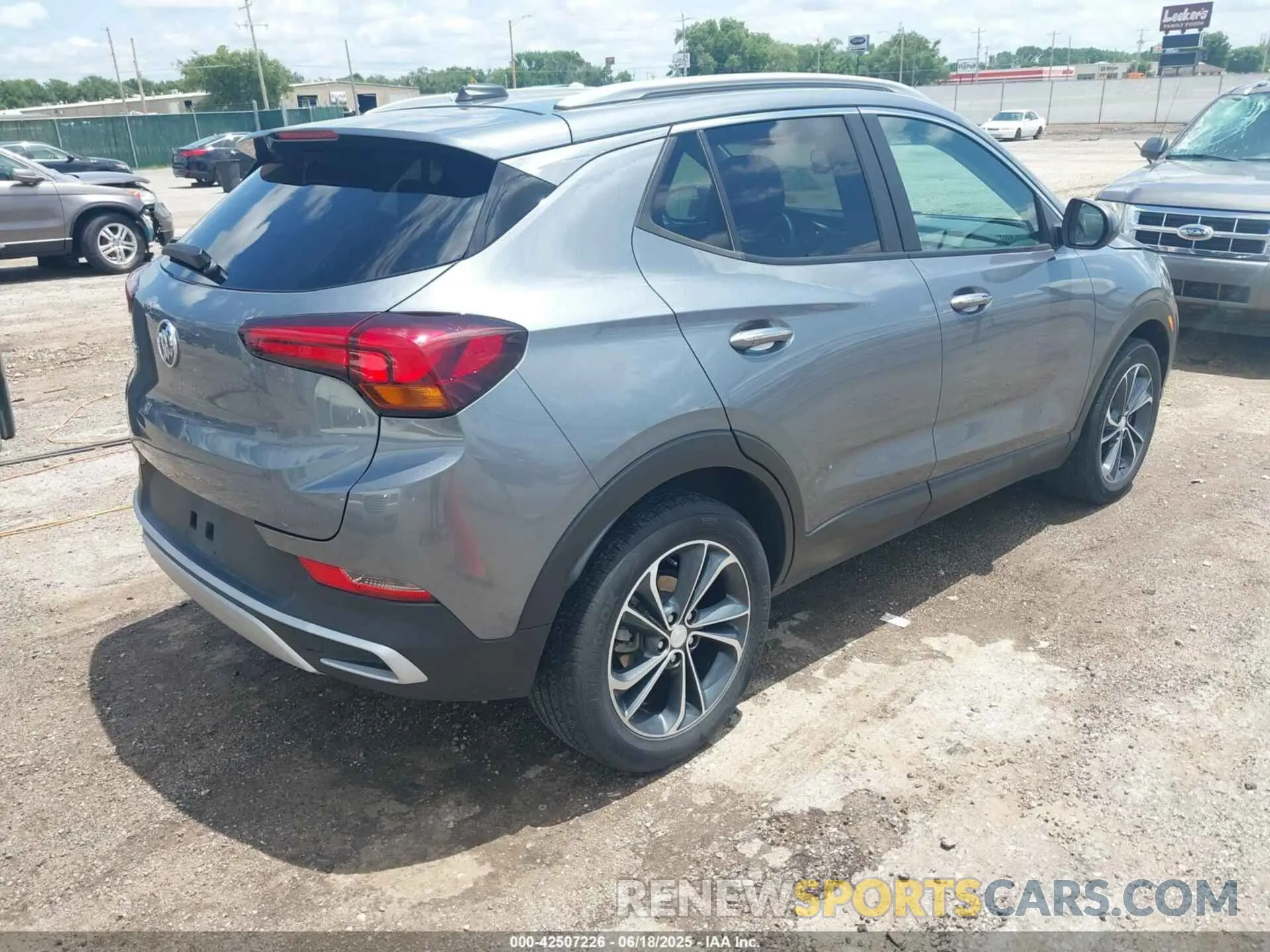 4 fotografías del automóvil dañado KL4MMDSL0MB179357 BUICK ENCORE GX 2021