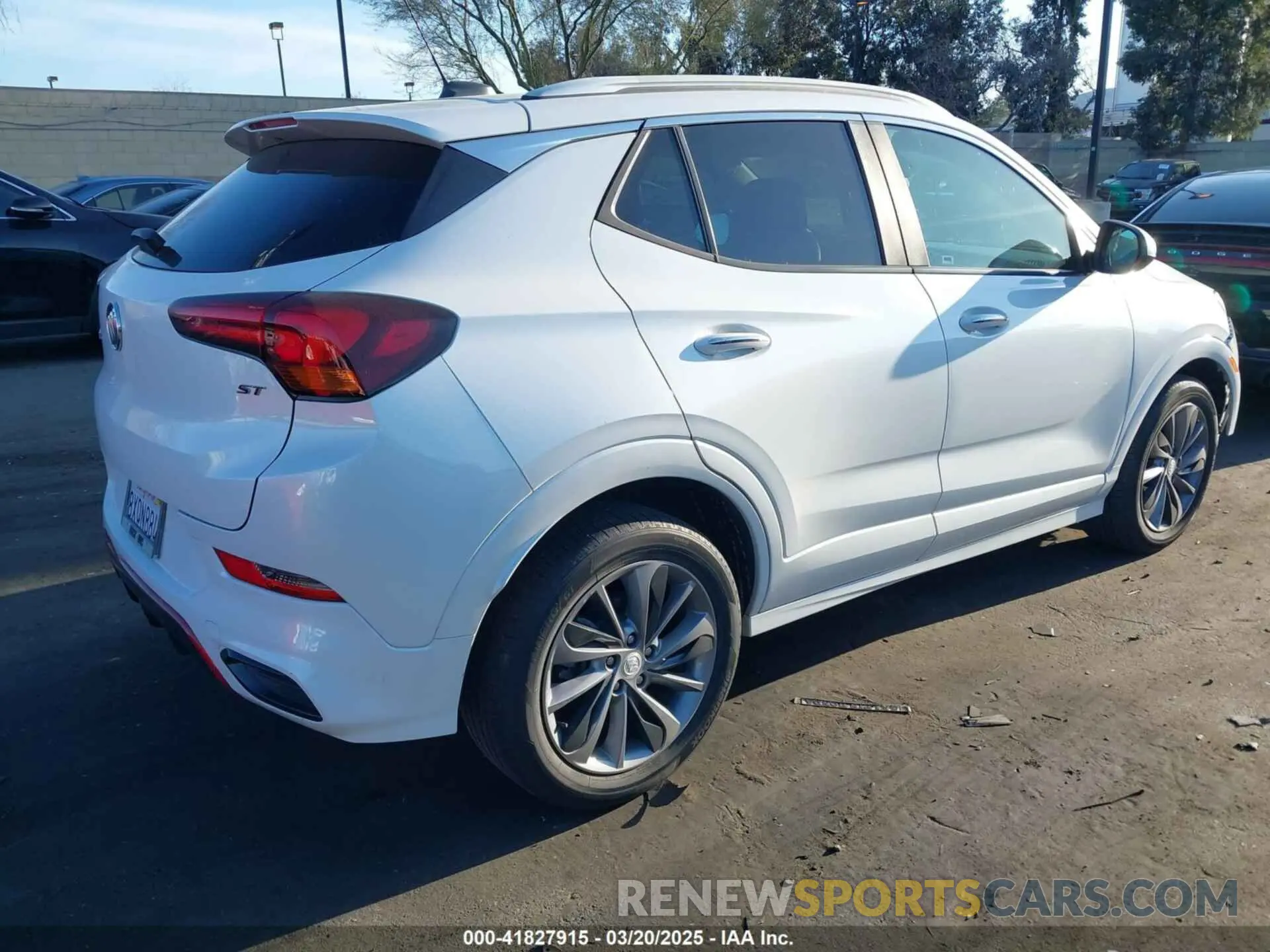 4 fotografías del automóvil dañado KL4MMDSL7MB178612 BUICK ENCORE GX 2021