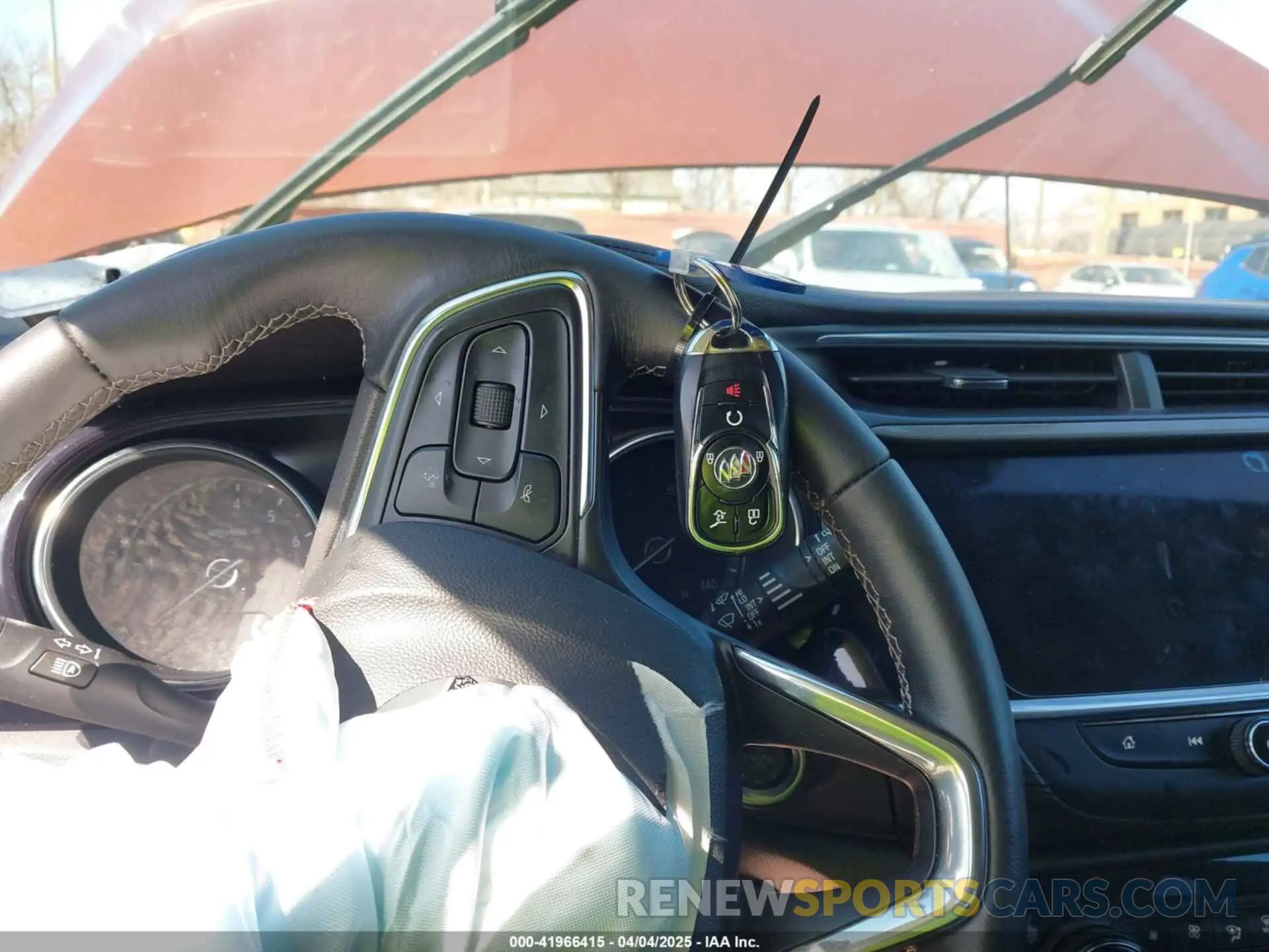 11 fotografías del automóvil dañado KL4MMDSLXMB066791 BUICK ENCORE GX 2021
