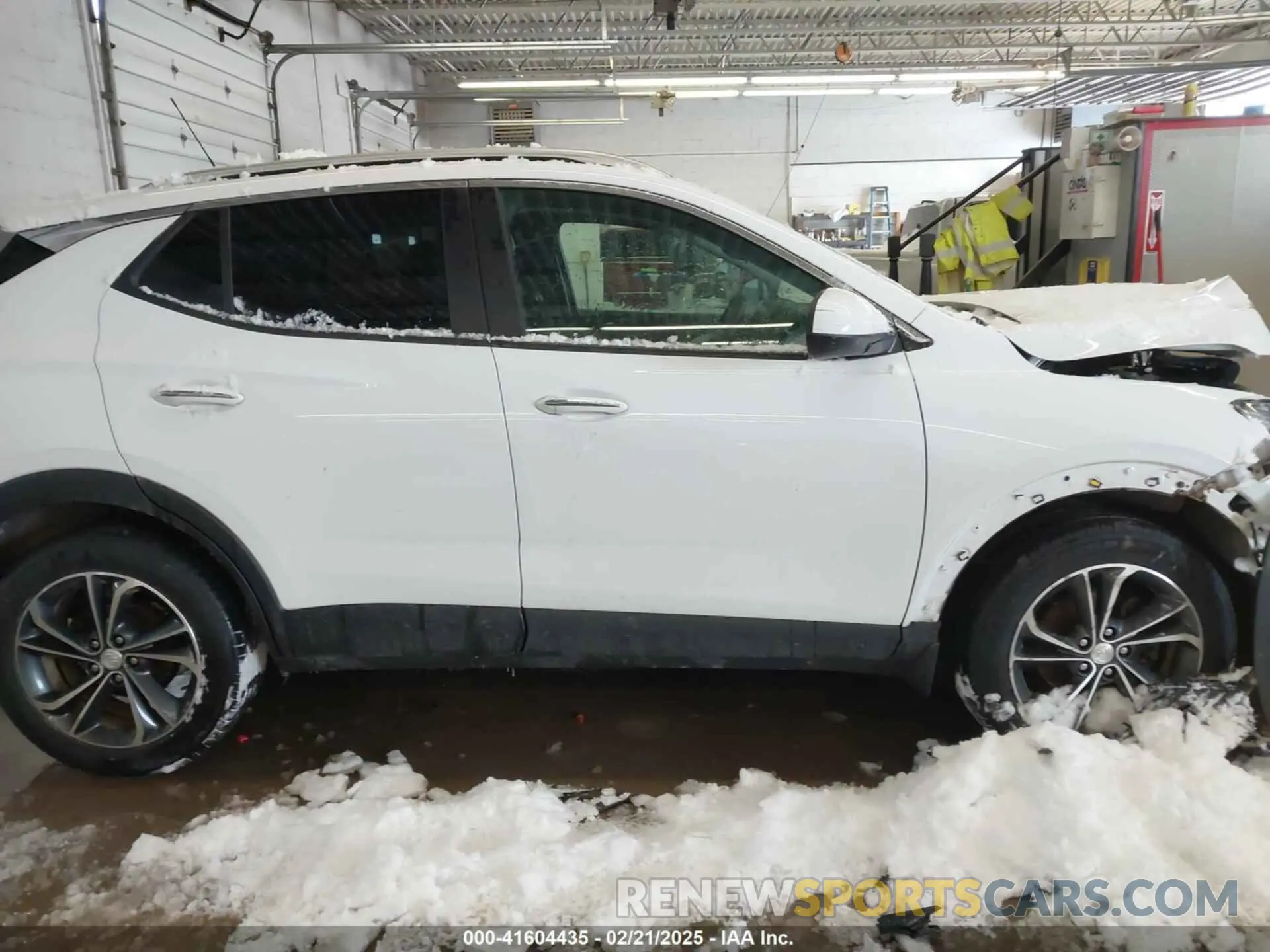 13 fotografías del automóvil dañado KL4MMESL1MB075823 BUICK ENCORE GX 2021