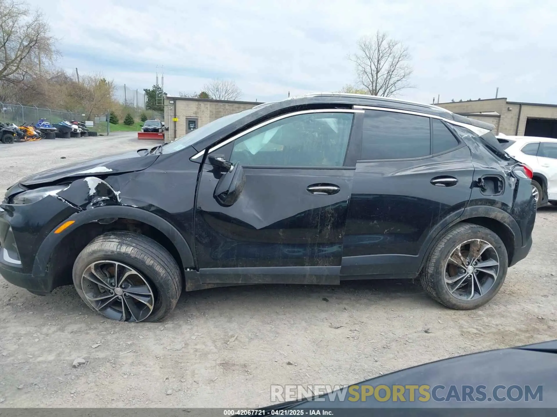 14 fotografías del automóvil dañado KL4MMESL1MB111199 BUICK ENCORE GX 2021