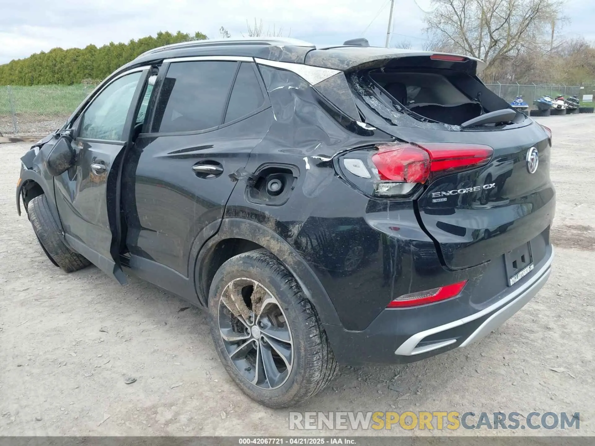 3 fotografías del automóvil dañado KL4MMESL1MB111199 BUICK ENCORE GX 2021