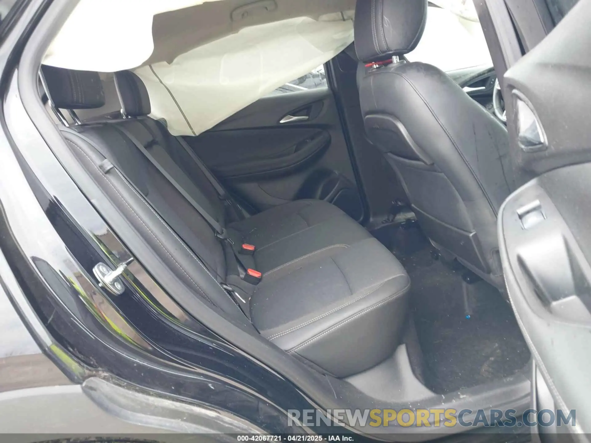 8 fotografías del automóvil dañado KL4MMESL1MB111199 BUICK ENCORE GX 2021