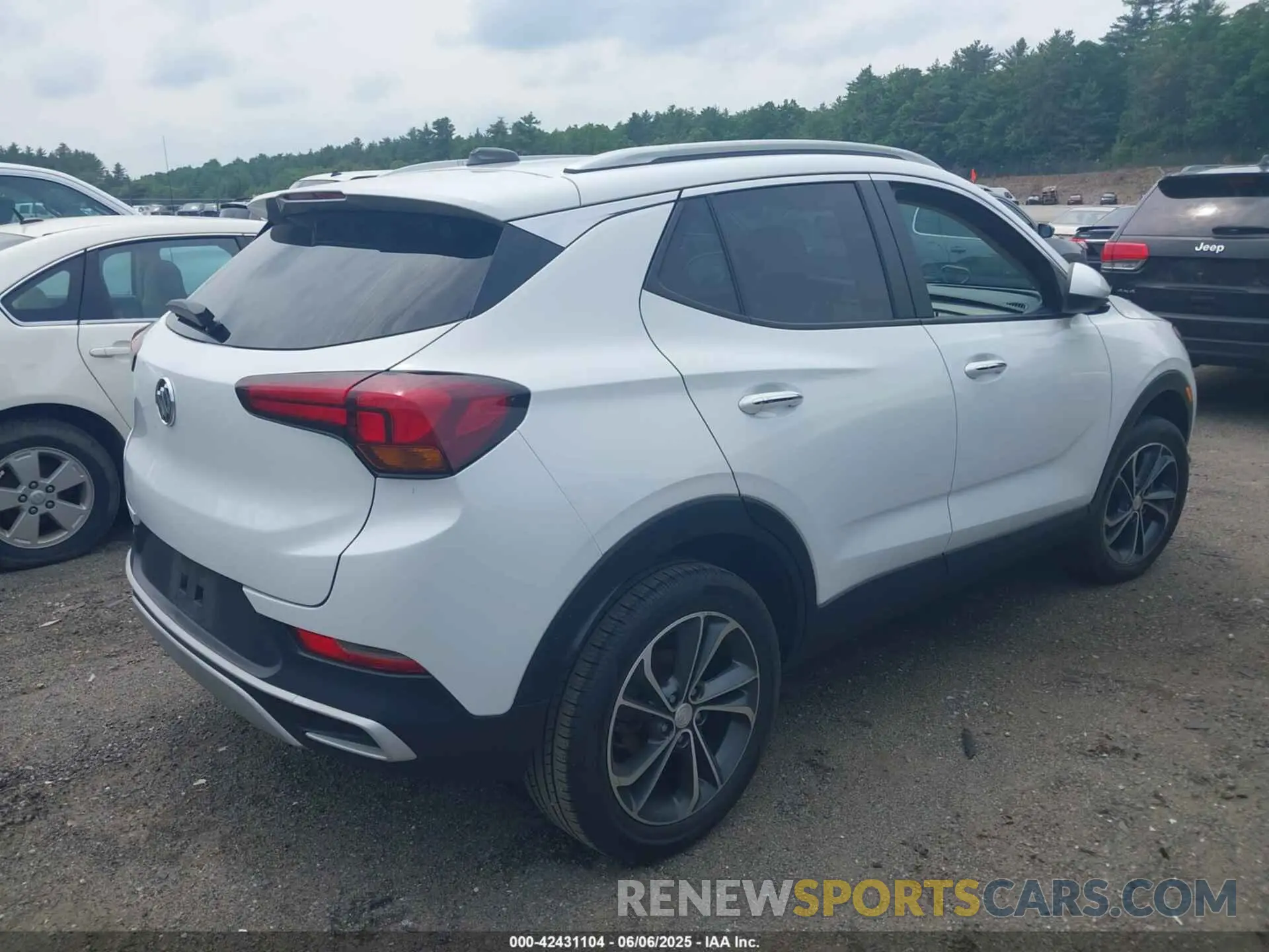 4 fotografías del automóvil dañado KL4MMESL2MB172321 BUICK ENCORE GX 2021