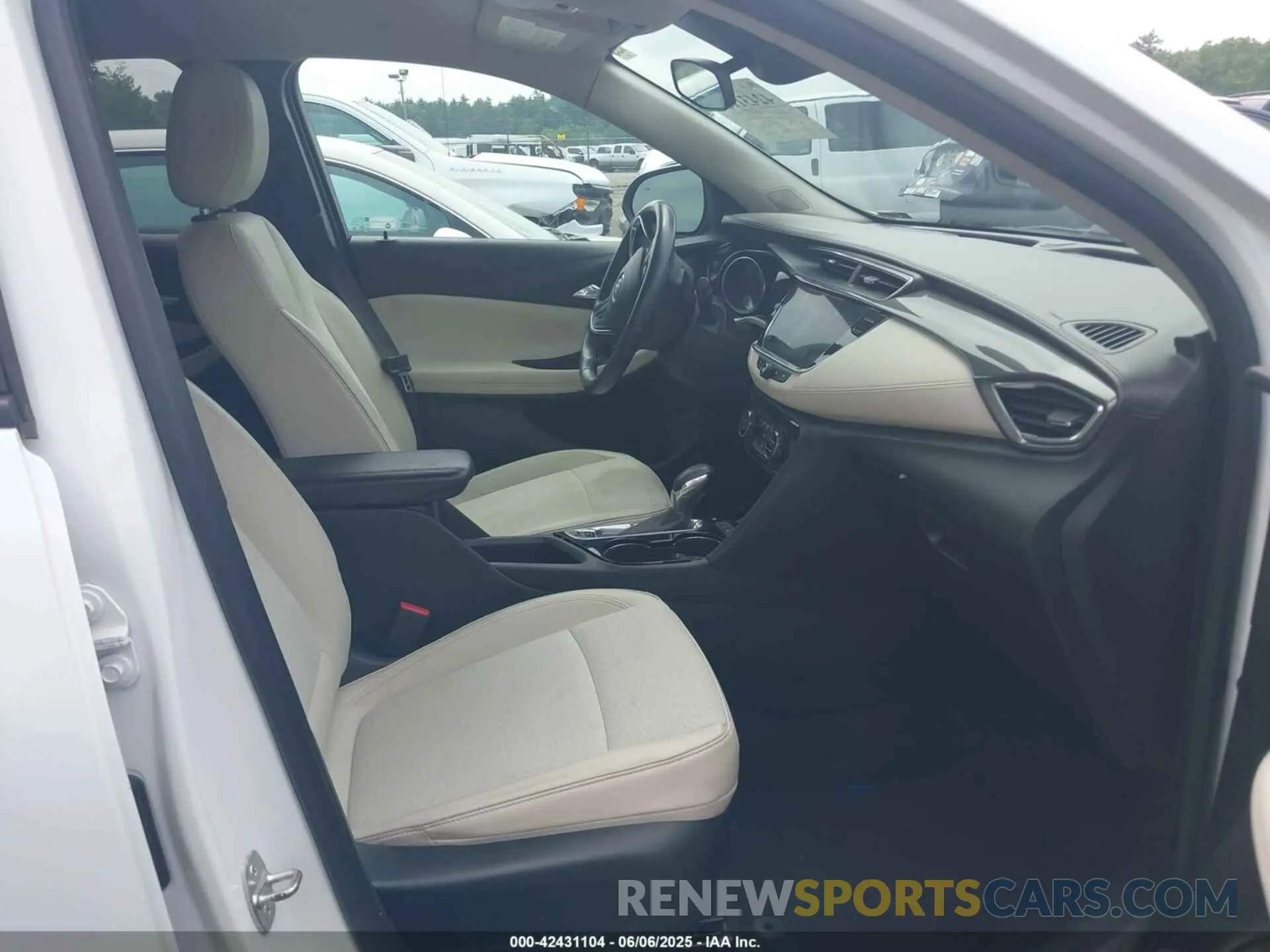 5 fotografías del automóvil dañado KL4MMESL2MB172321 BUICK ENCORE GX 2021