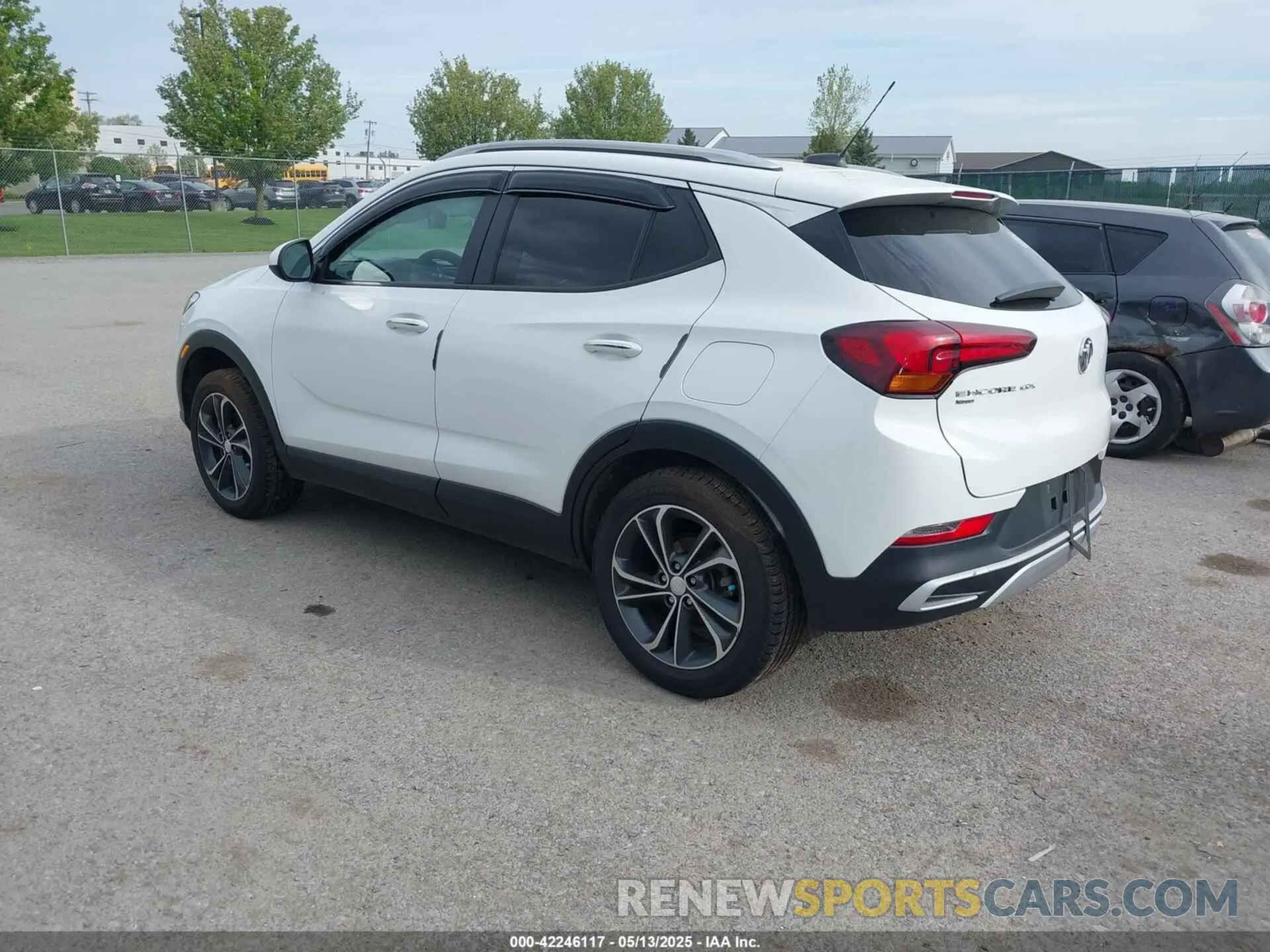 3 fotografías del automóvil dañado KL4MMESL4MB172854 BUICK ENCORE GX 2021