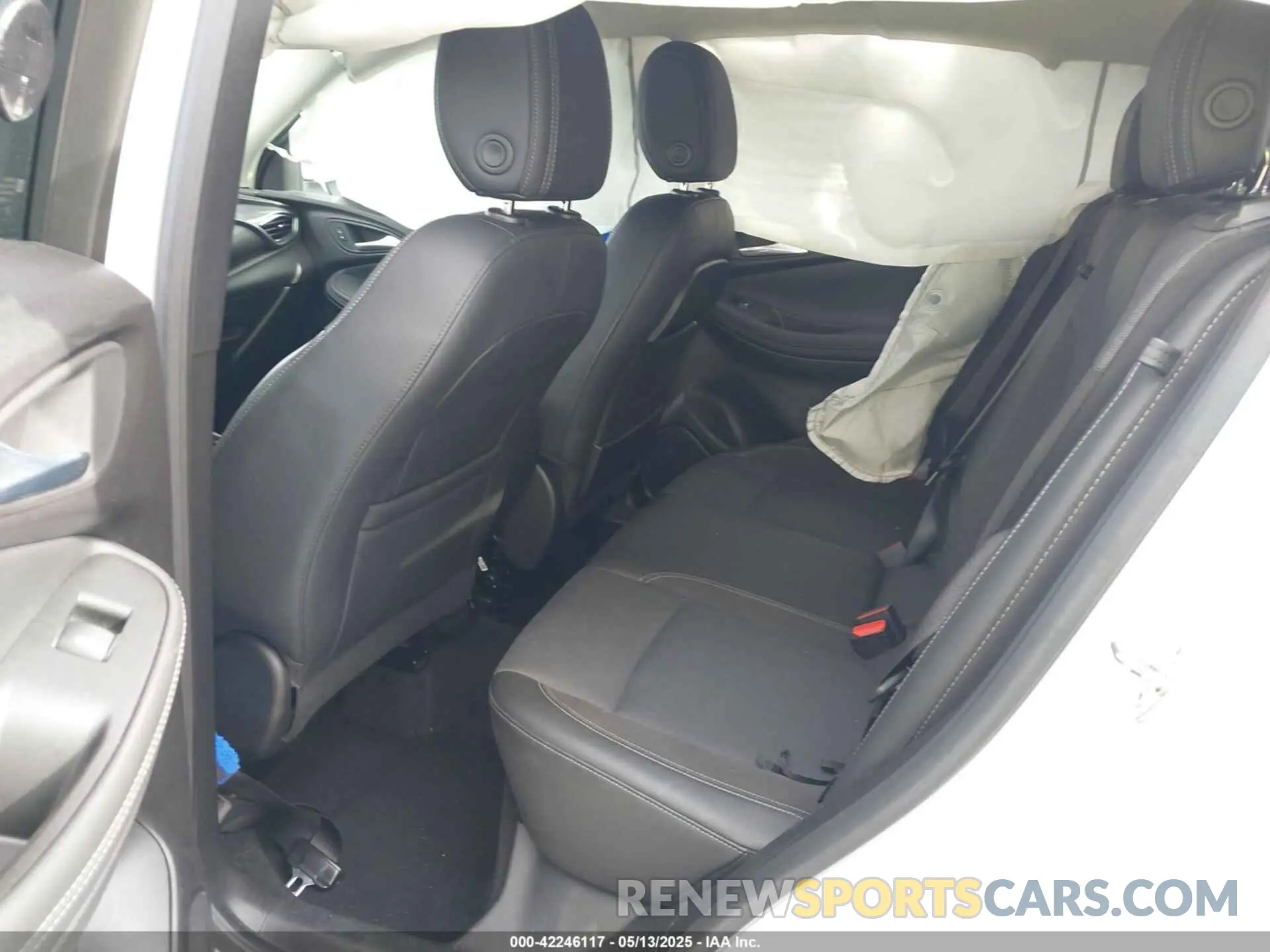 8 fotografías del automóvil dañado KL4MMESL4MB172854 BUICK ENCORE GX 2021