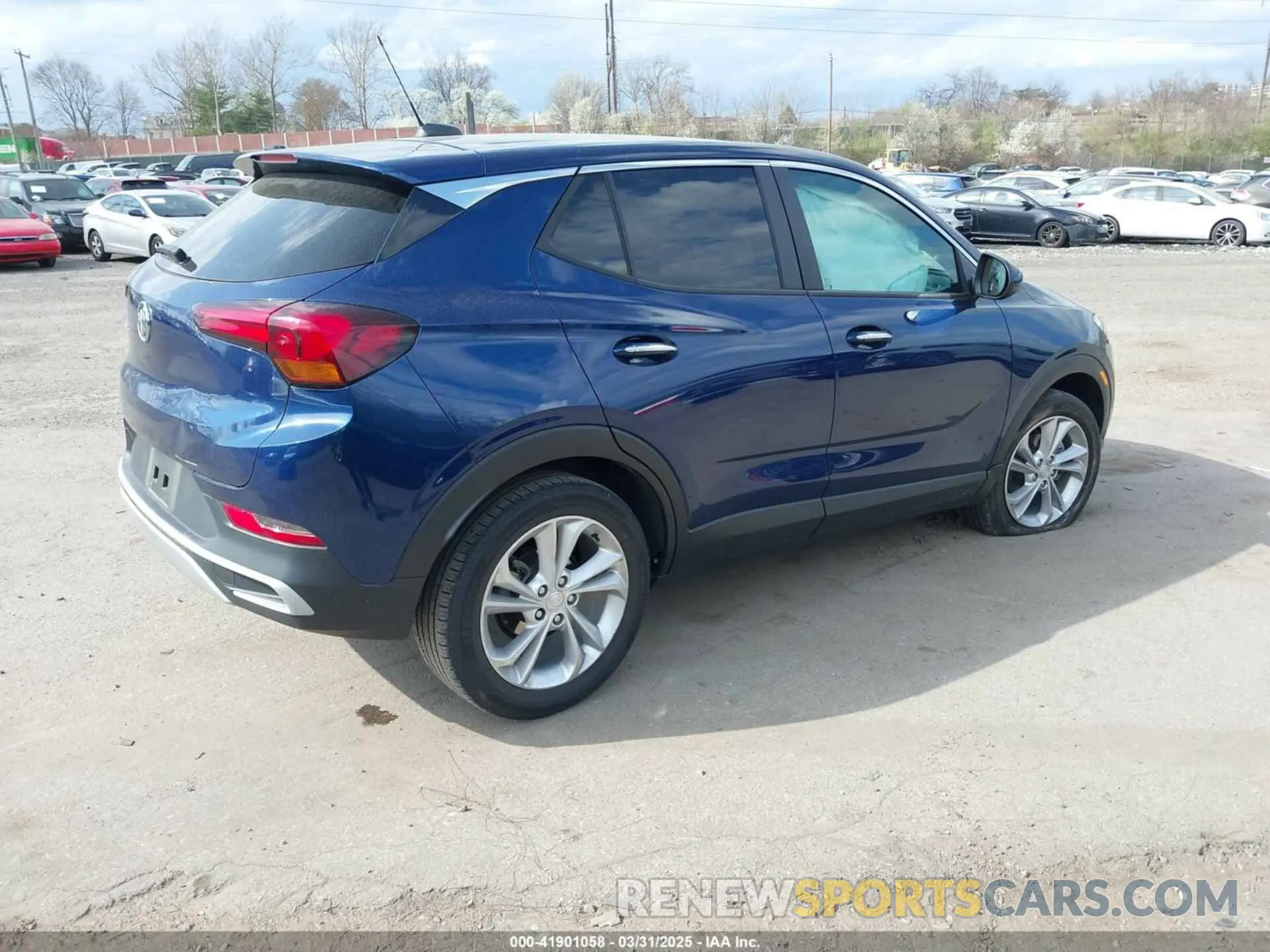 4 fotografías del automóvil dañado KL4MMBS22NB131761 BUICK ENCORE GX 2022
