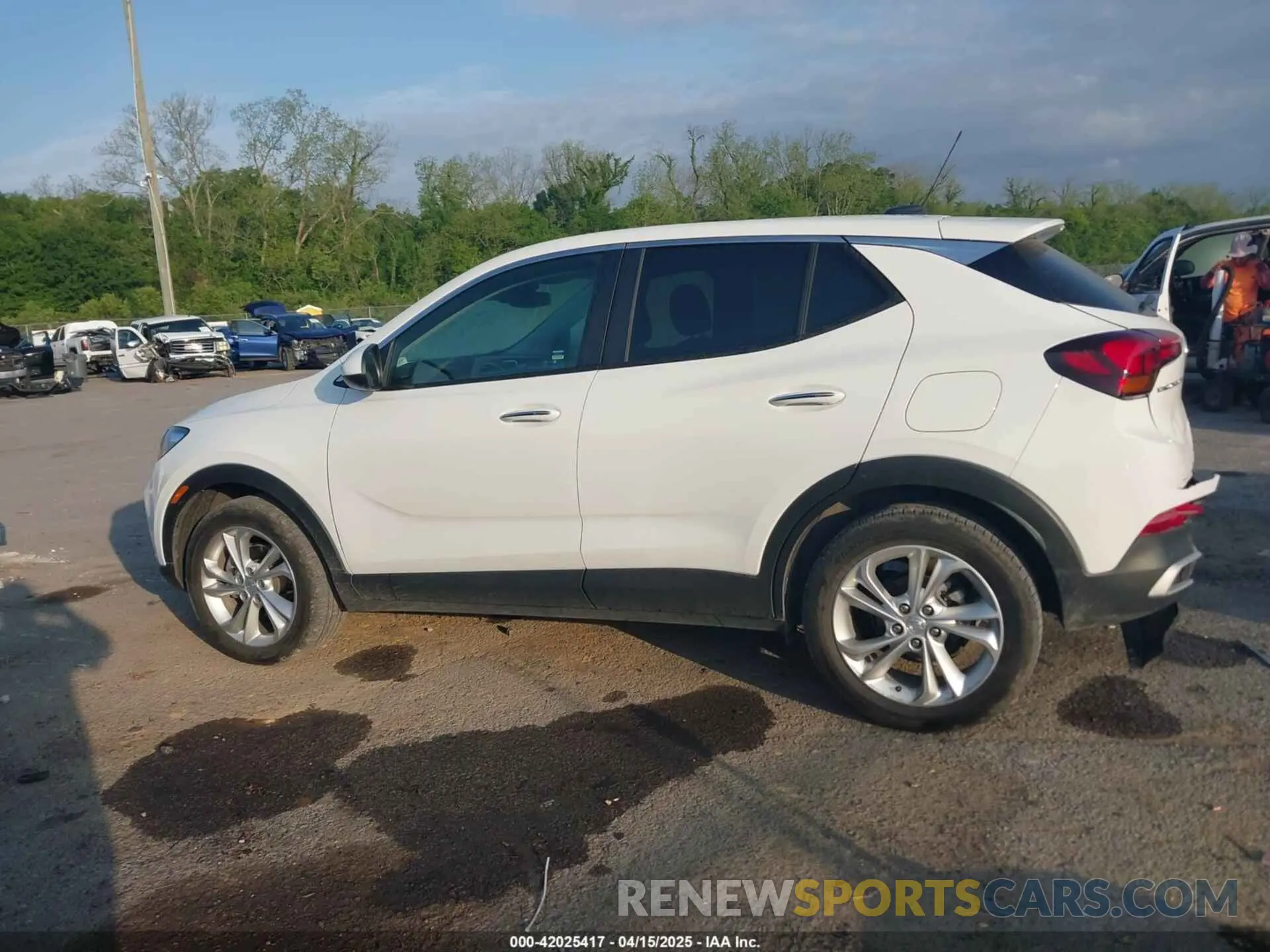 14 fotografías del automóvil dañado KL4MMBS26NB127194 BUICK ENCORE GX 2022