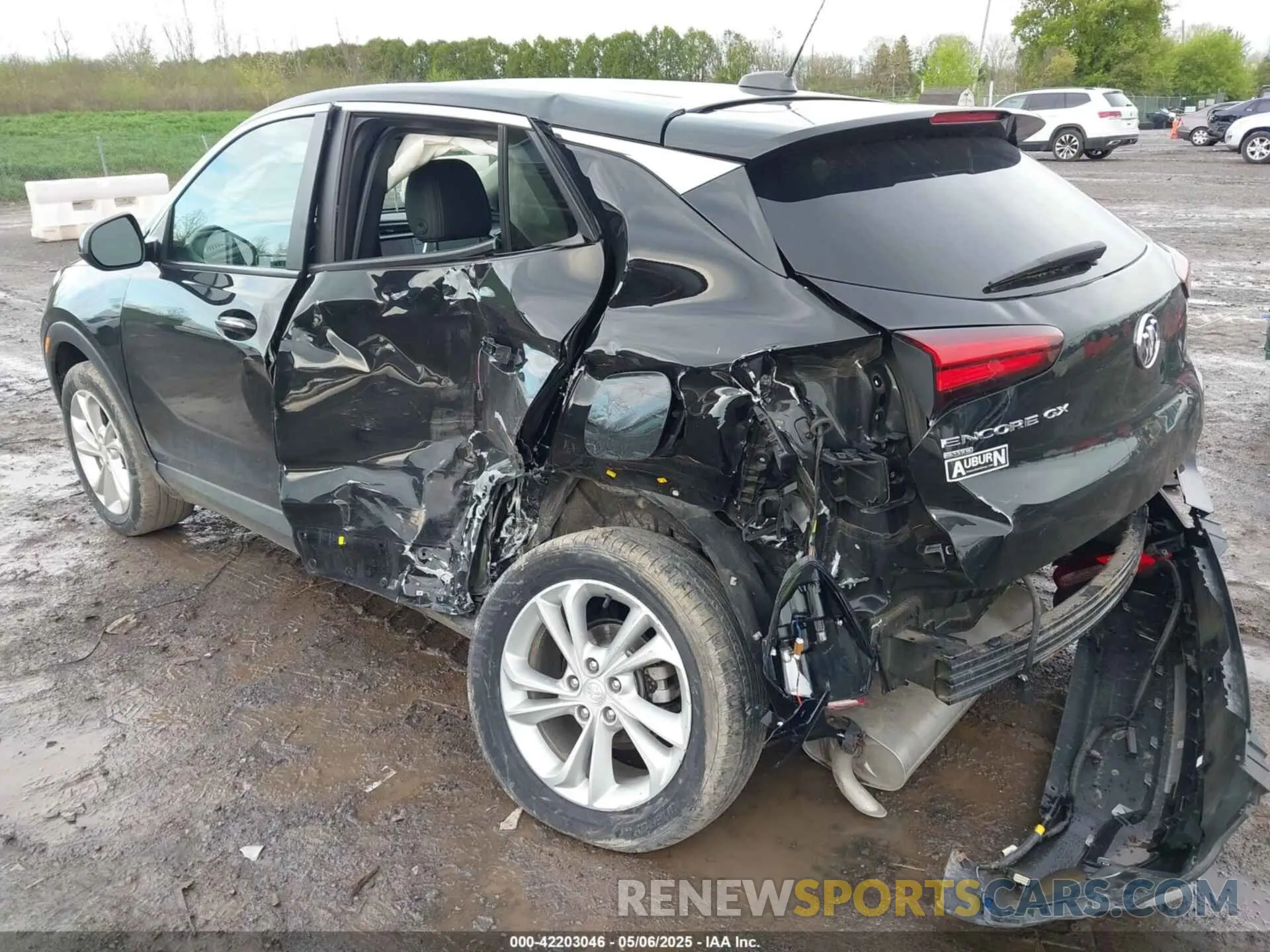 3 fotografías del automóvil dañado KL4MMCSL1NB079327 BUICK ENCORE GX 2022