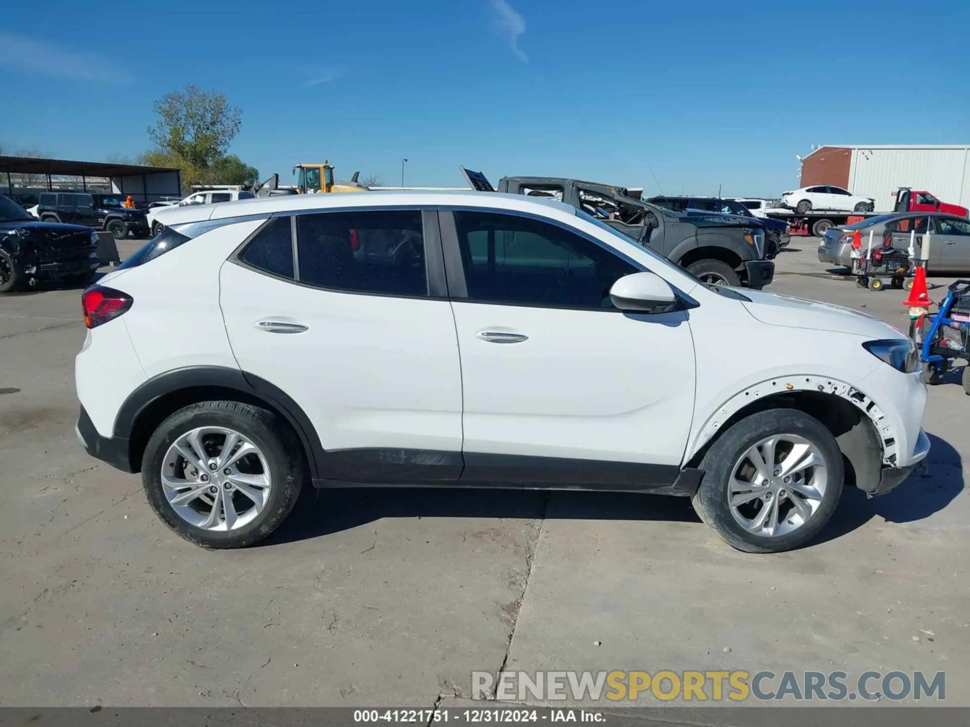 12 fotografías del automóvil dañado KL4MMCSL7NB082314 BUICK ENCORE GX 2022