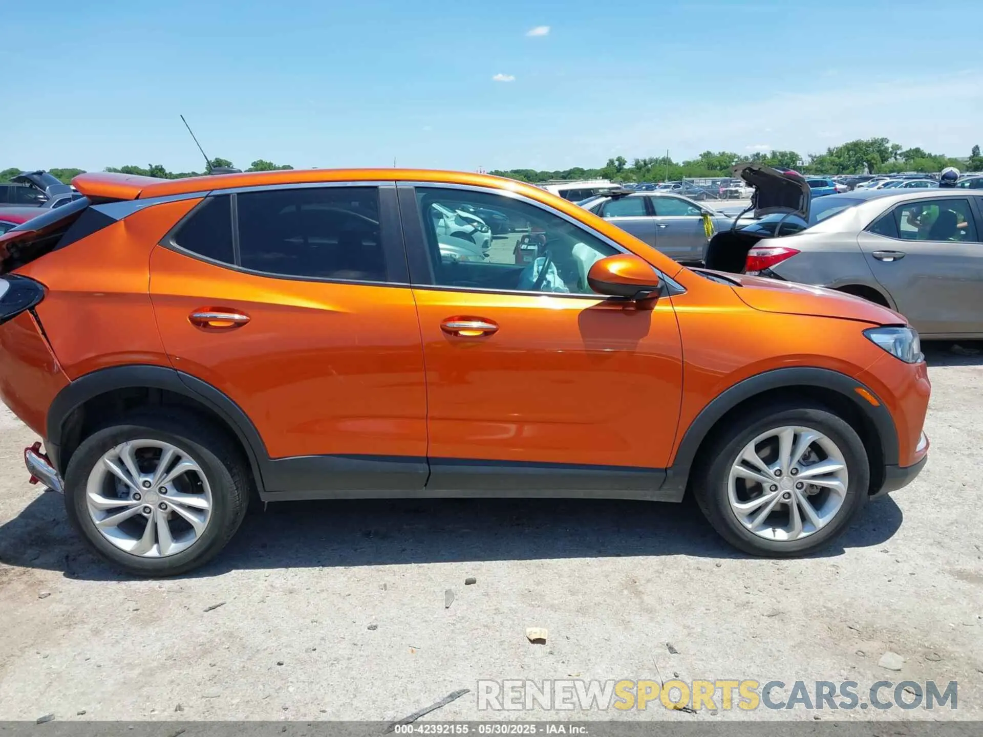 13 fotografías del automóvil dañado KL4MMCSLXNB013648 BUICK ENCORE GX 2022