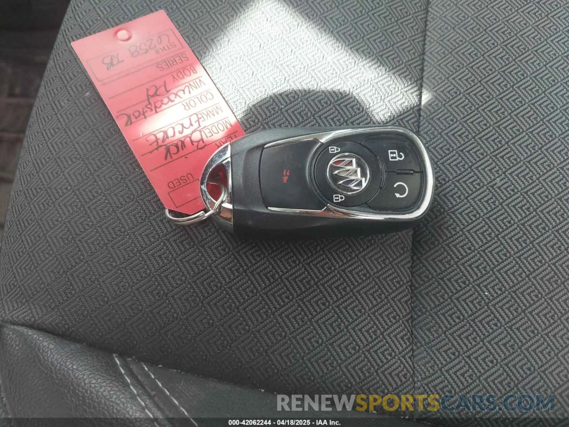 11 fotografías del automóvil dañado KL4MMCSLXNB083487 BUICK ENCORE GX 2022