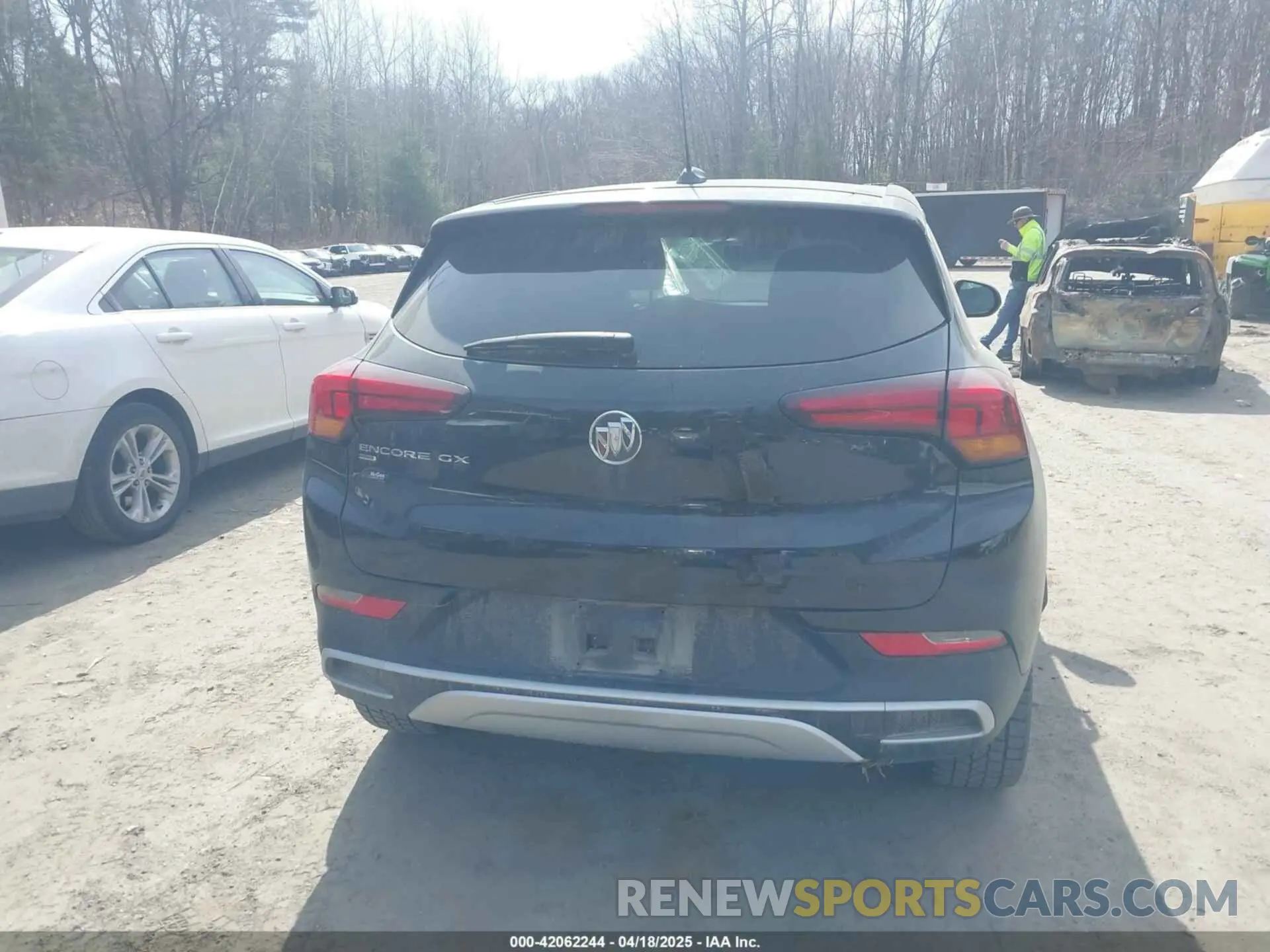 16 fotografías del automóvil dañado KL4MMCSLXNB083487 BUICK ENCORE GX 2022